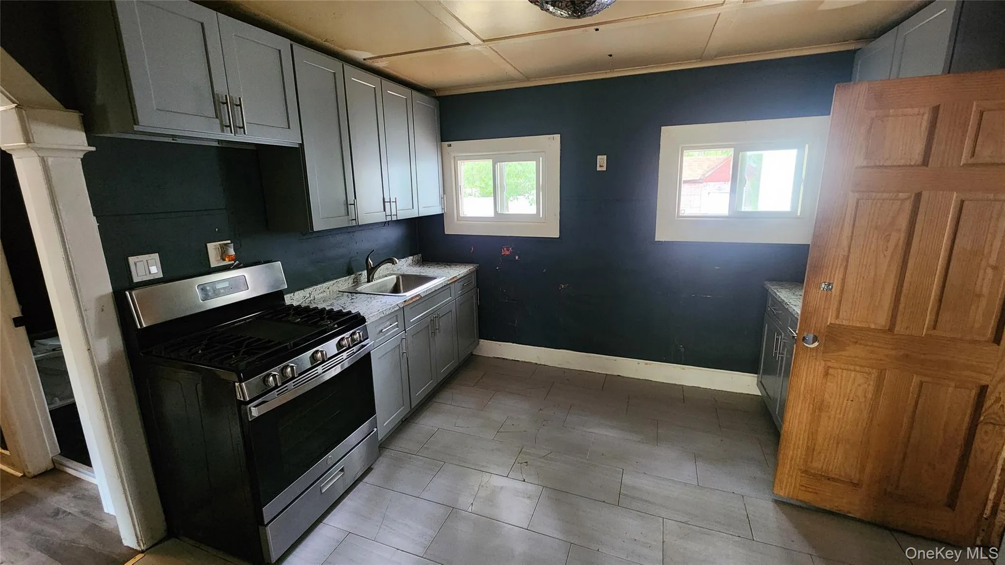 200 Oak Avenue, Southampton, NY, 2 Bedrooms Bedrooms, 7 Rooms Rooms,2 BathroomsBathrooms,Residential,For Rent,Oak,0,959442 200 Oak Avenue, Southampton, NY, 2 Bedrooms Bedrooms, 7 Rooms Rooms,2 BathroomsBathrooms,Residential,For Rent,Oak,0,959442
