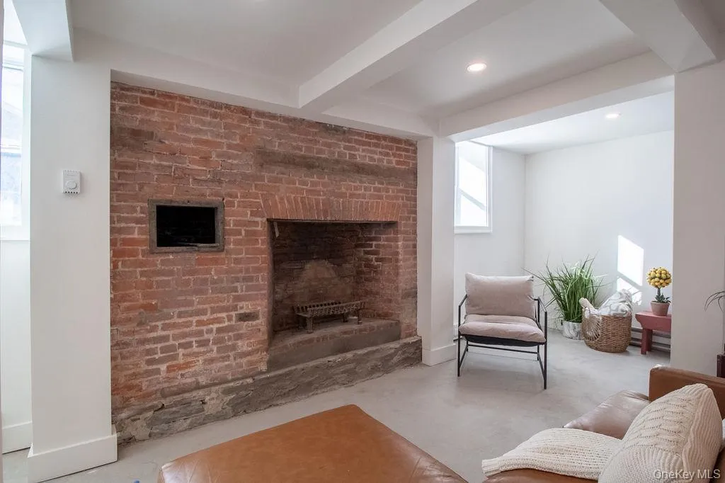 18 State Route 55, Wawarsing, NY, 4 Bedrooms Bedrooms, 6 Rooms Rooms,2 BathroomsBathrooms,Residential,For Rent,State Route 55,0,959445 18 State Route 55, Wawarsing, NY, 4 Bedrooms Bedrooms, 6 Rooms Rooms,2 BathroomsBathrooms,Residential,For Rent,State Route 55,0,959445