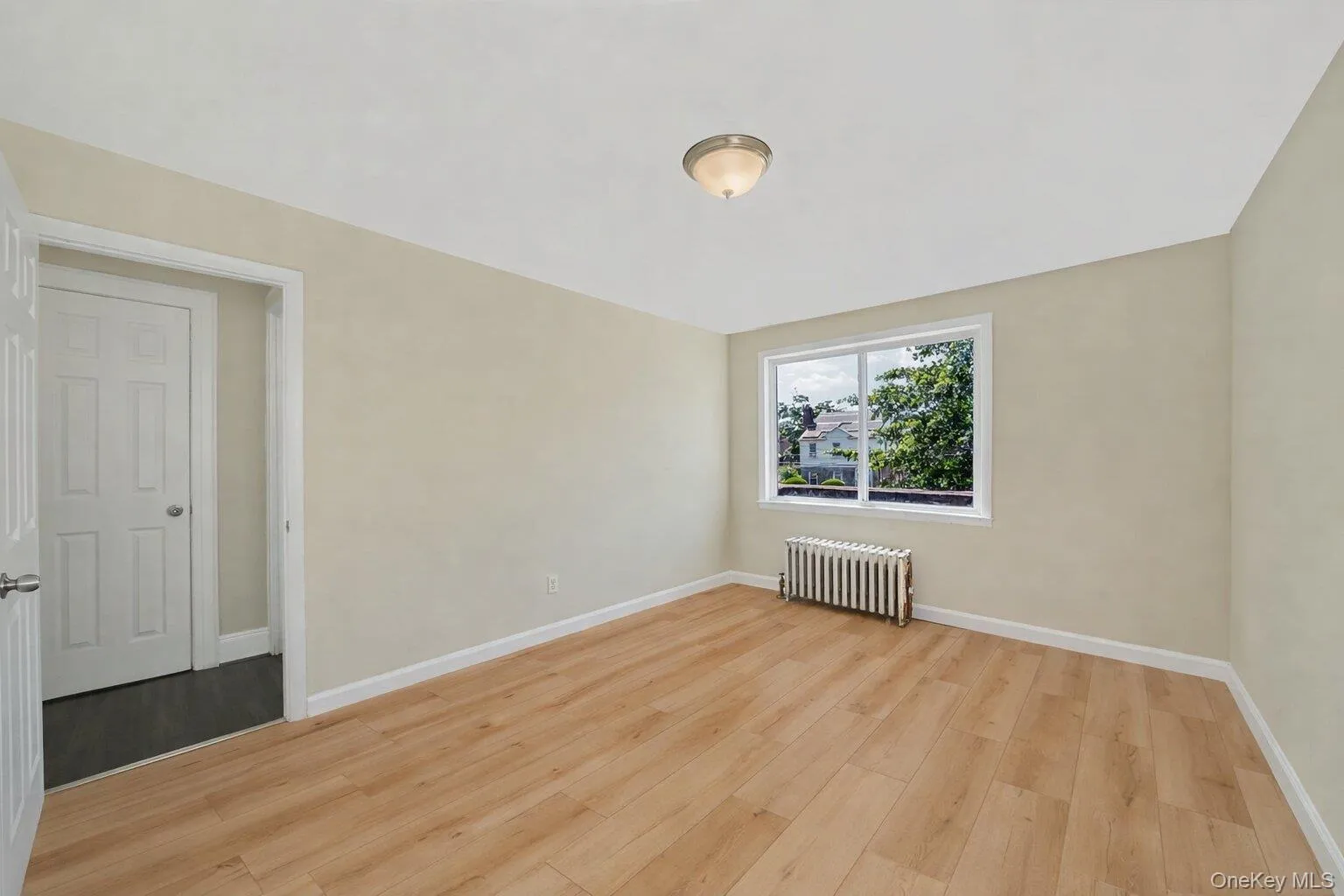 13841 230th Place, New York, NY, 1 Bedroom Bedrooms, 3 Rooms Rooms,1 BathroomBathrooms,Residential Lease,For Rent,230th,0,959447 13841 230th Place, New York, NY, 1 Bedroom Bedrooms, 3 Rooms Rooms,1 BathroomBathrooms,Residential Lease,For Rent,230th,0,959447