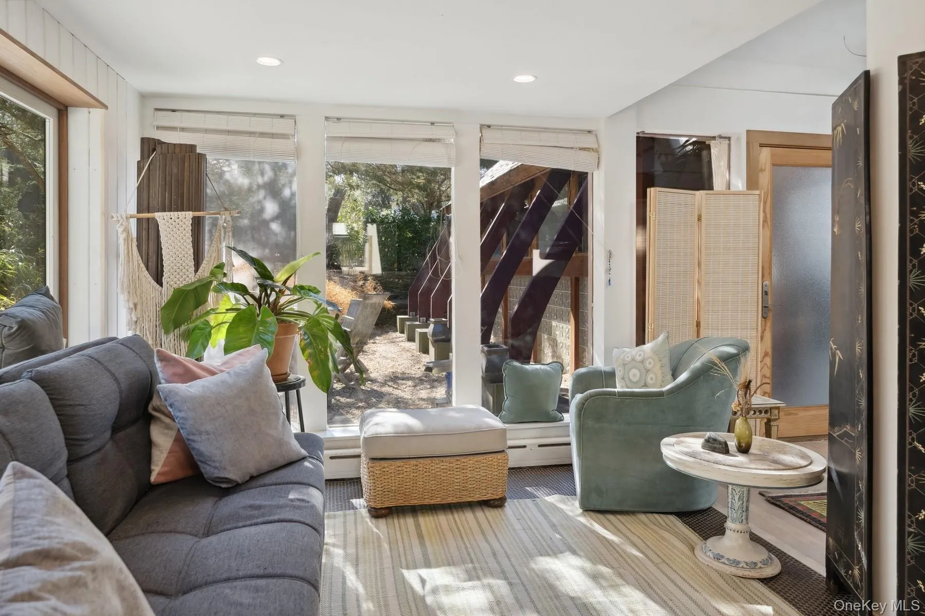 1 Burkeshire Drive, Southampton, NY, 2 Bedrooms Bedrooms, 6 Rooms Rooms,2 BathroomsBathrooms,Residential Lease,For Rent,Burkeshire,0,959452 1 Burkeshire Drive, Southampton, NY, 2 Bedrooms Bedrooms, 6 Rooms Rooms,2 BathroomsBathrooms,Residential Lease,For Rent,Burkeshire,0,959452