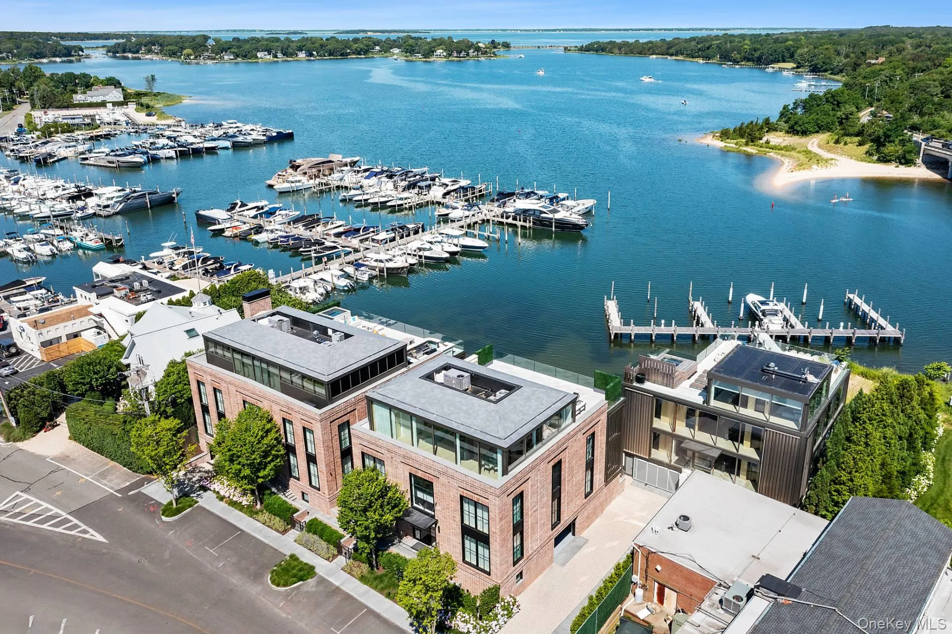 2 "B" Water Street, Southampton, NY, 8 Bedrooms Bedrooms, 20 Rooms Rooms,9 BathroomsBathrooms,Residential,For Rent,Water,0,959467 2 "B" Water Street, Southampton, NY, 8 Bedrooms Bedrooms, 20 Rooms Rooms,9 BathroomsBathrooms,Residential,For Rent,Water,0,959467