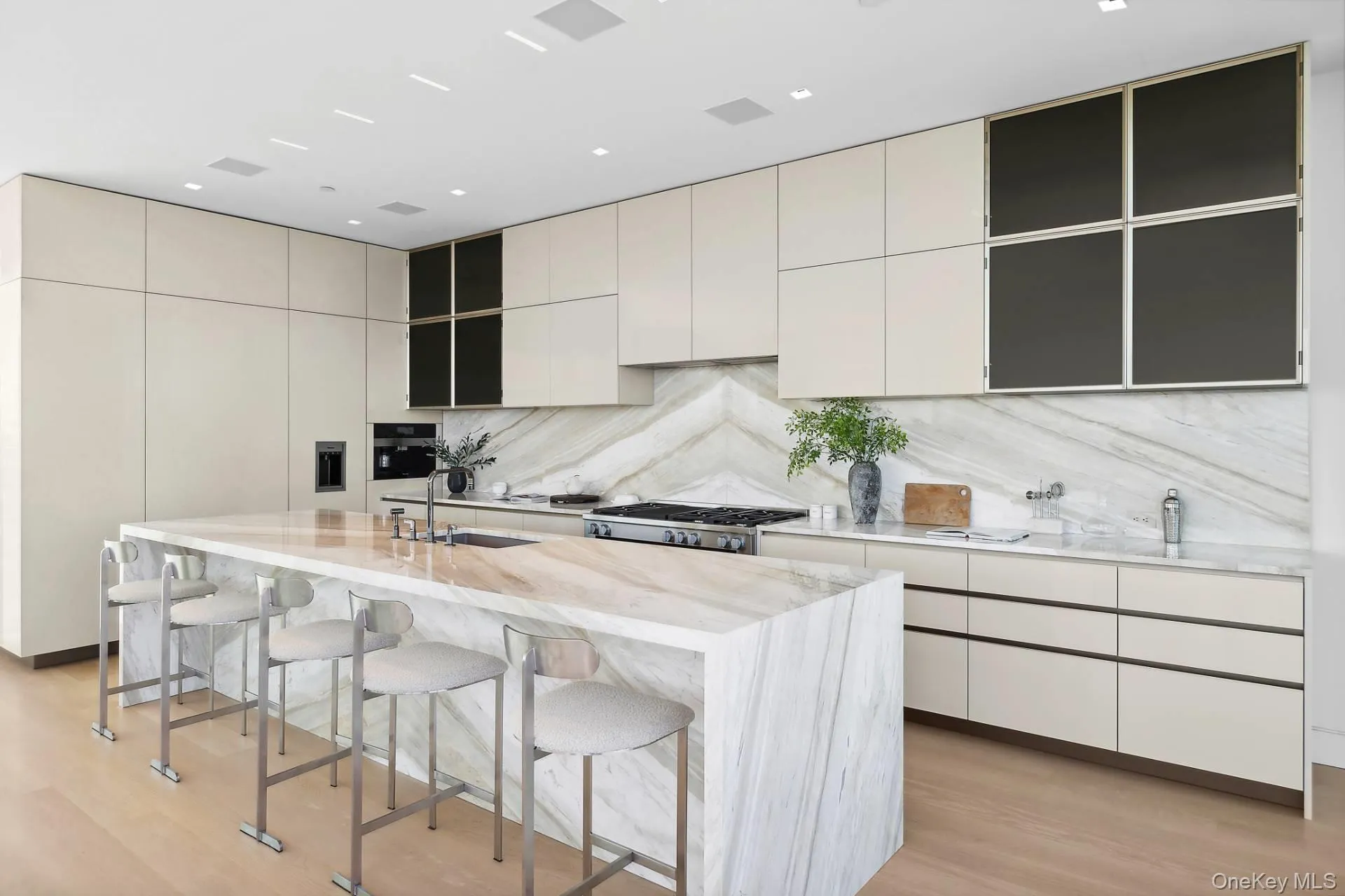 2 "B" Water Street, Southampton, NY, 8 Bedrooms Bedrooms, 20 Rooms Rooms,9 BathroomsBathrooms,Residential,For Rent,Water,0,959467 2 "B" Water Street, Southampton, NY, 8 Bedrooms Bedrooms, 20 Rooms Rooms,9 BathroomsBathrooms,Residential,For Rent,Water,0,959467