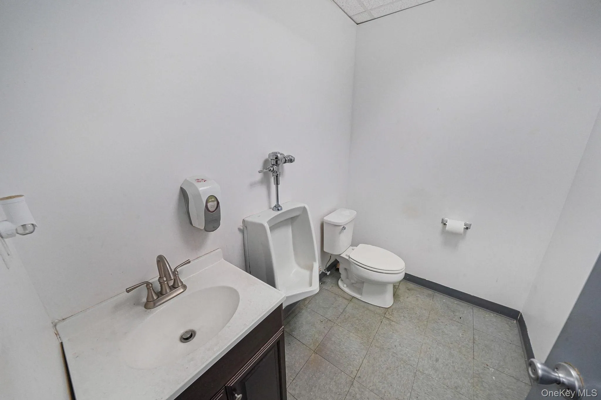 1601 Arctic Avenue, Islip, NY, ,Commercial Lease,For Rent,Arctic,0,959479 1601 Arctic Avenue, Islip, NY, ,Commercial Lease,For Rent,Arctic,0,959479