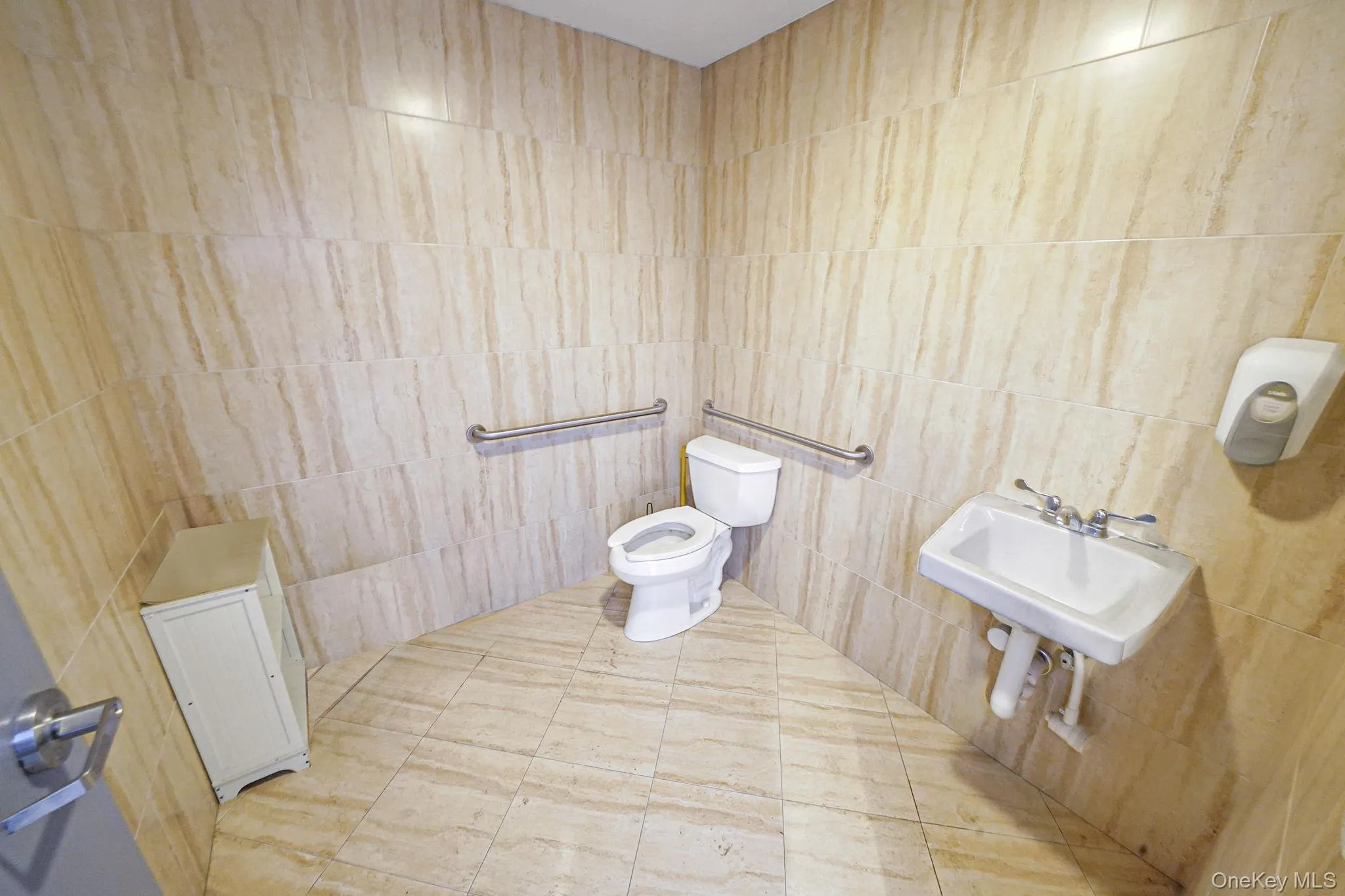 1601 Arctic Avenue, Islip, NY, ,Commercial Lease,For Rent,Arctic,0,959479 1601 Arctic Avenue, Islip, NY, ,Commercial Lease,For Rent,Arctic,0,959479