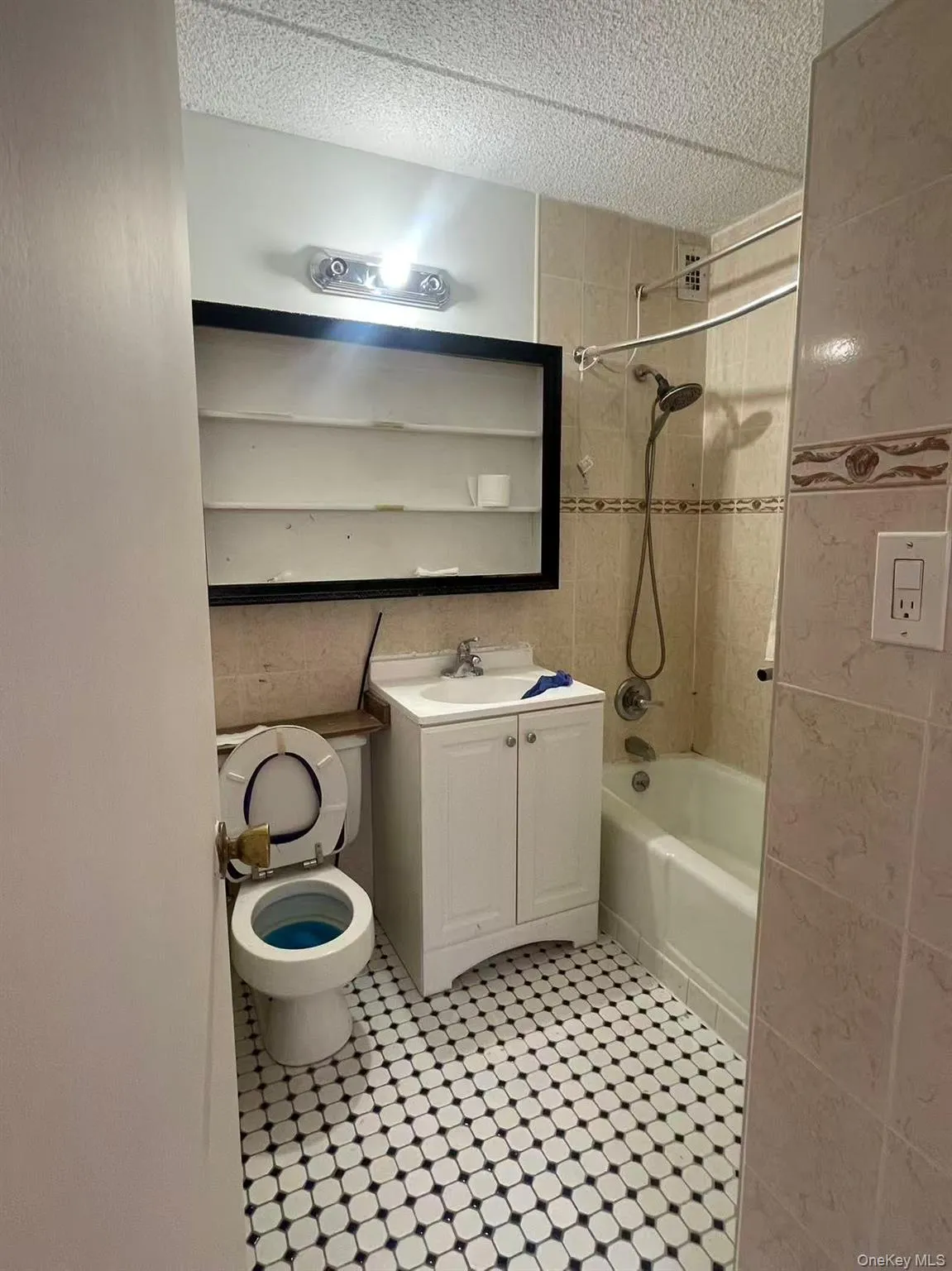 137-77 45th Avenue, New York, NY, 2 Rooms Rooms,1 BathroomBathrooms,Residential,For Rent,45th,0,959481 137-77 45th Avenue, New York, NY, 2 Rooms Rooms,1 BathroomBathrooms,Residential,For Rent,45th,0,959481