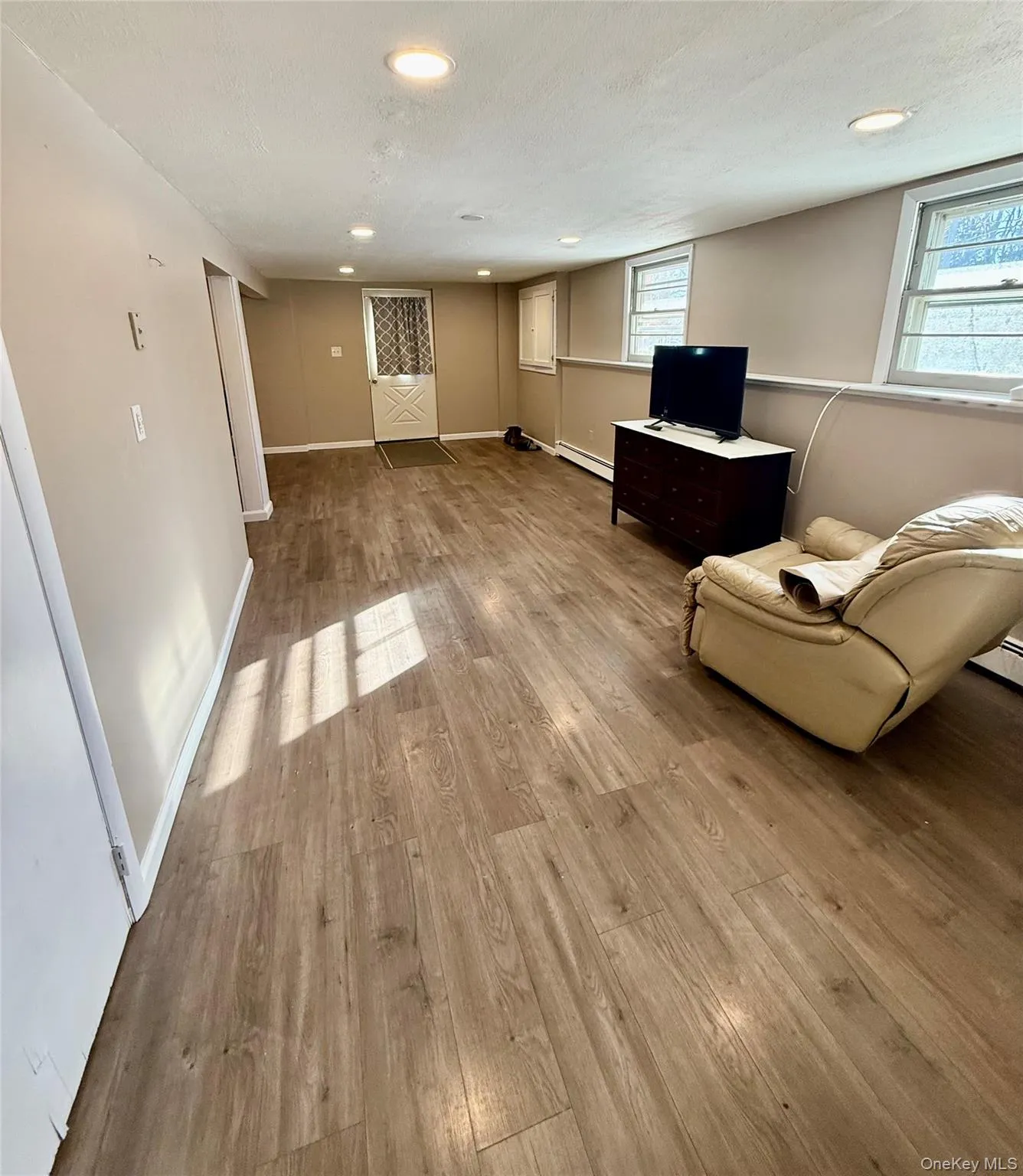 14 Alary Road, Beekman, NY, 1 Bedroom Bedrooms, 5 Rooms Rooms,1 BathroomBathrooms,Residential Lease,For Rent,Alary,0,959484 14 Alary Road, Beekman, NY, 1 Bedroom Bedrooms, 5 Rooms Rooms,1 BathroomBathrooms,Residential Lease,For Rent,Alary,0,959484