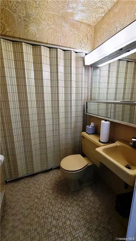 52 Medallion Road, Thompson, NY, 3 Bedrooms Bedrooms, 6 Rooms Rooms,1 BathroomBathrooms,Residential Lease,For Rent,Medallion,0,959497 52 Medallion Road, Thompson, NY, 3 Bedrooms Bedrooms, 6 Rooms Rooms,1 BathroomBathrooms,Residential Lease,For Rent,Medallion,0,959497