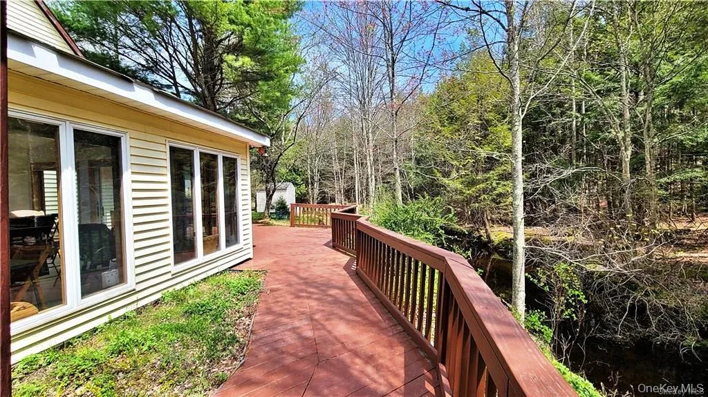 52 Medallion Road, Thompson, NY, 3 Bedrooms Bedrooms, 6 Rooms Rooms,1 BathroomBathrooms,Residential Lease,For Rent,Medallion,0,959497 52 Medallion Road, Thompson, NY, 3 Bedrooms Bedrooms, 6 Rooms Rooms,1 BathroomBathrooms,Residential Lease,For Rent,Medallion,0,959497