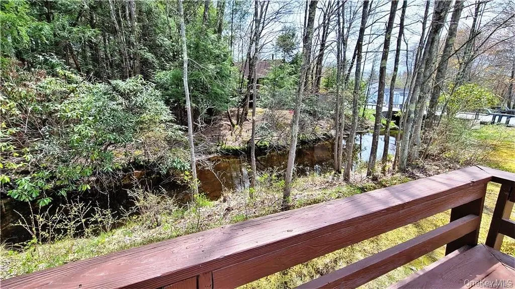 52 Medallion Road, Thompson, NY, 3 Bedrooms Bedrooms, 6 Rooms Rooms,1 BathroomBathrooms,Residential Lease,For Rent,Medallion,0,959497 52 Medallion Road, Thompson, NY, 3 Bedrooms Bedrooms, 6 Rooms Rooms,1 BathroomBathrooms,Residential Lease,For Rent,Medallion,0,959497