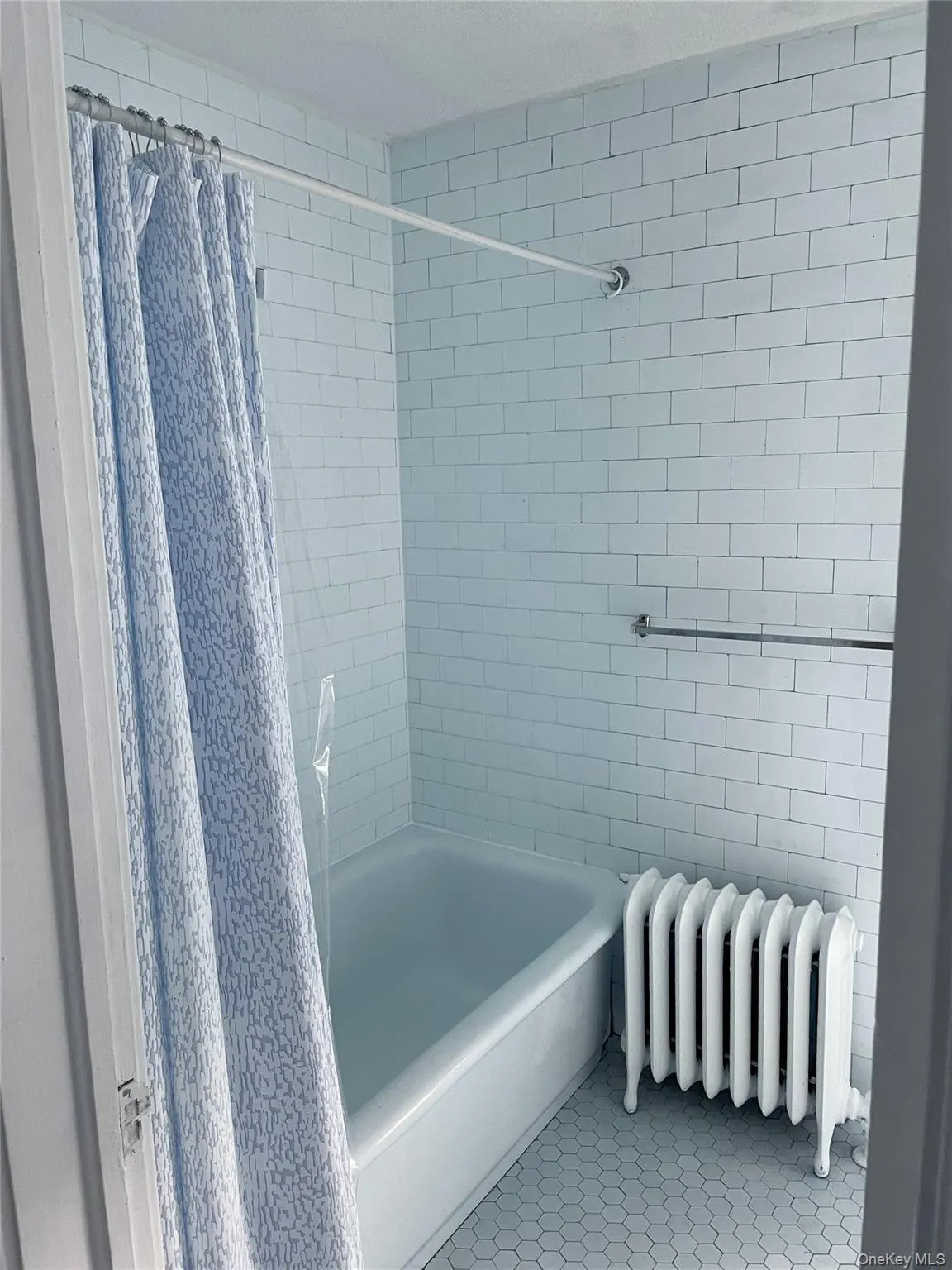 56 Nassau Boulevard, Hempstead, NY, 6 Bedrooms Bedrooms, 13 Rooms Rooms,6 BathroomsBathrooms,Residential Lease,For Rent,Nassau,0,959502 56 Nassau Boulevard, Hempstead, NY, 6 Bedrooms Bedrooms, 13 Rooms Rooms,6 BathroomsBathrooms,Residential Lease,For Rent,Nassau,0,959502