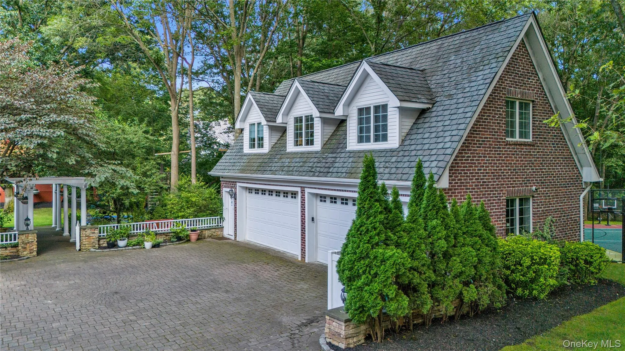 Detached 4 car garage with heated storage space above Detached 4 car garage with heated storage space above