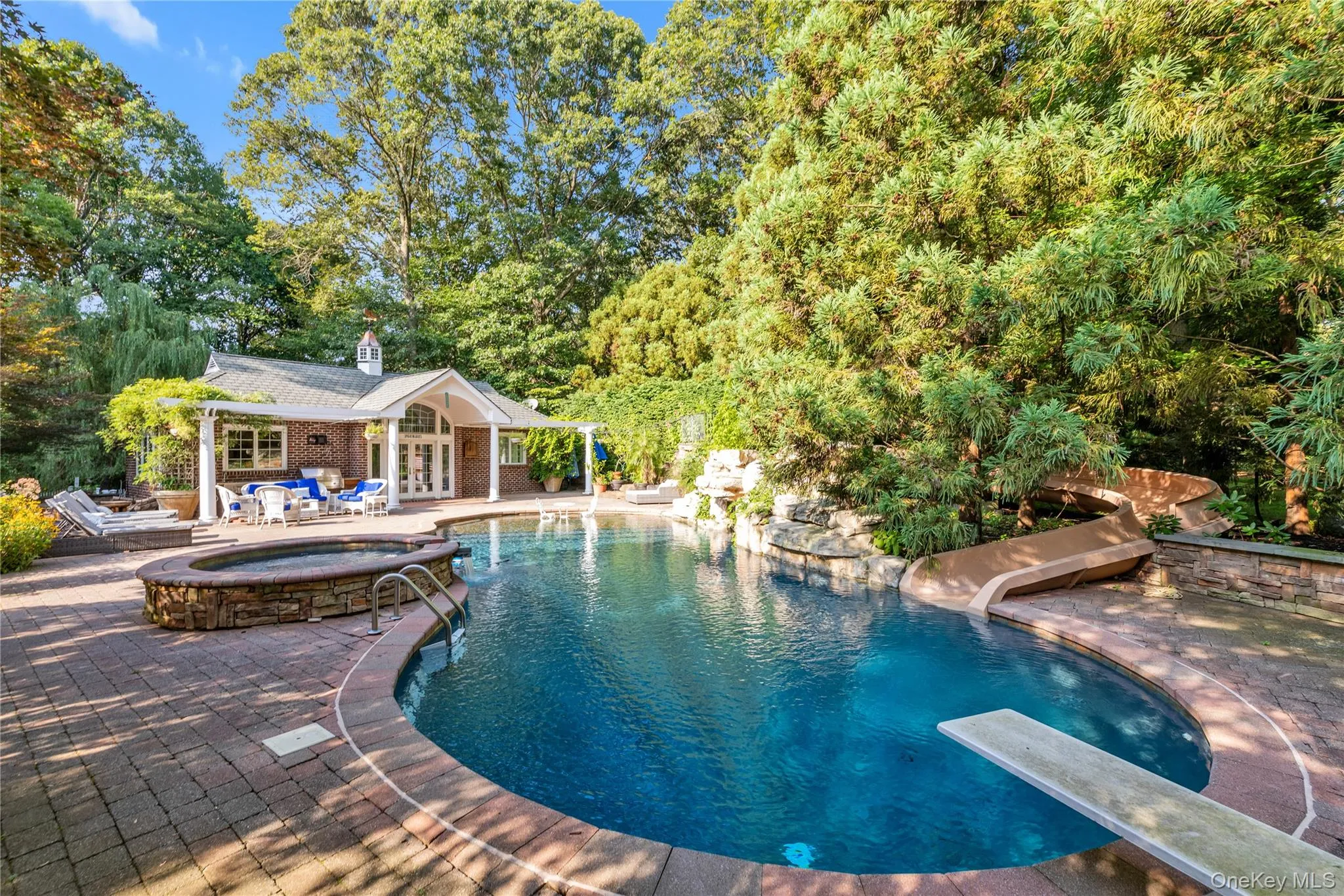 Fully equipped Pool House Fully equipped Pool House