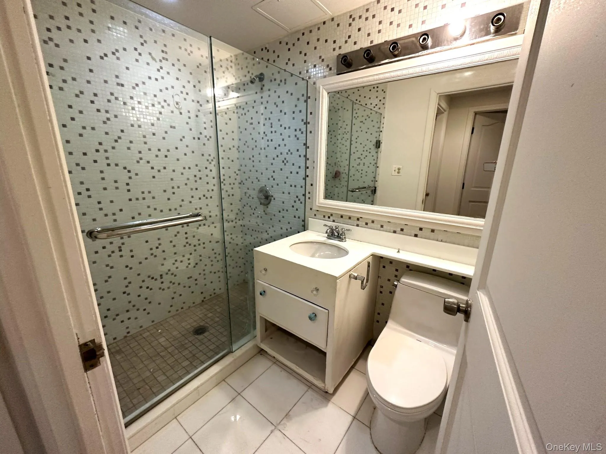 132-03 Sanford Avenue, New York, NY, 2 Bedrooms Bedrooms, 3 Rooms Rooms,2 BathroomsBathrooms,Residential Lease,For Rent,Sanford,0,959555 132-03 Sanford Avenue, New York, NY, 2 Bedrooms Bedrooms, 3 Rooms Rooms,2 BathroomsBathrooms,Residential Lease,For Rent,Sanford,0,959555