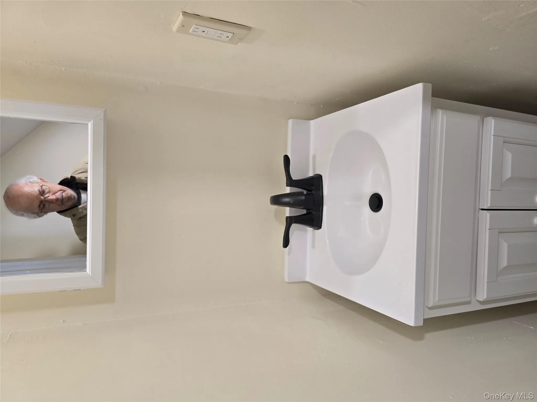 1792 Lacombe Avenue, New York, NY, 3 Bedrooms Bedrooms, 5 Rooms Rooms,1 BathroomBathrooms,Residential Lease,For Rent,Lacombe,0,959556 1792 Lacombe Avenue, New York, NY, 3 Bedrooms Bedrooms, 5 Rooms Rooms,1 BathroomBathrooms,Residential Lease,For Rent,Lacombe,0,959556