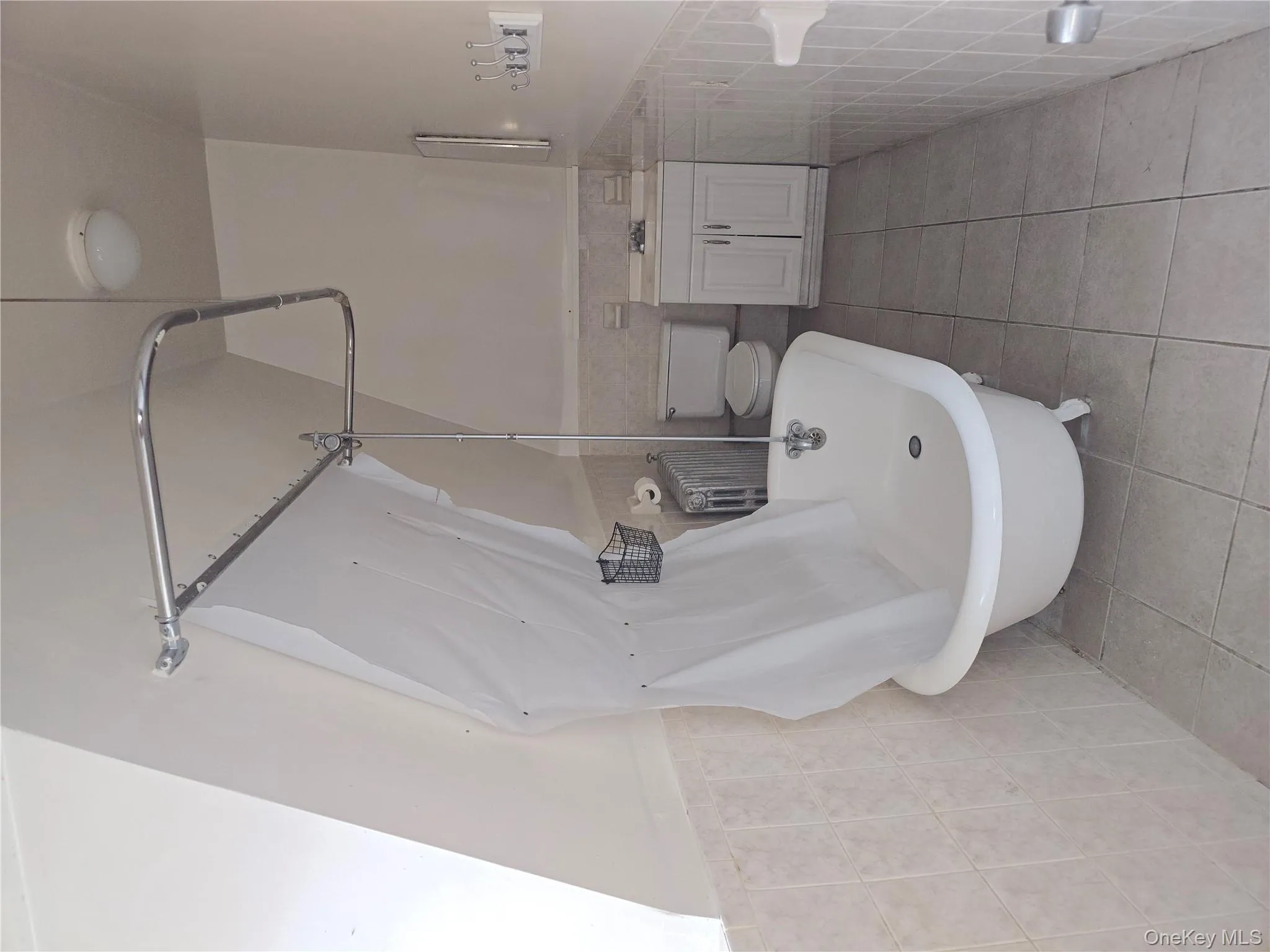 19 Elizabeth Street, Port Jervis, NY, 1 Bedroom Bedrooms, 3 Rooms Rooms,1 BathroomBathrooms,Residential Lease,For Rent,Elizabeth,0,959570 19 Elizabeth Street, Port Jervis, NY, 1 Bedroom Bedrooms, 3 Rooms Rooms,1 BathroomBathrooms,Residential Lease,For Rent,Elizabeth,0,959570