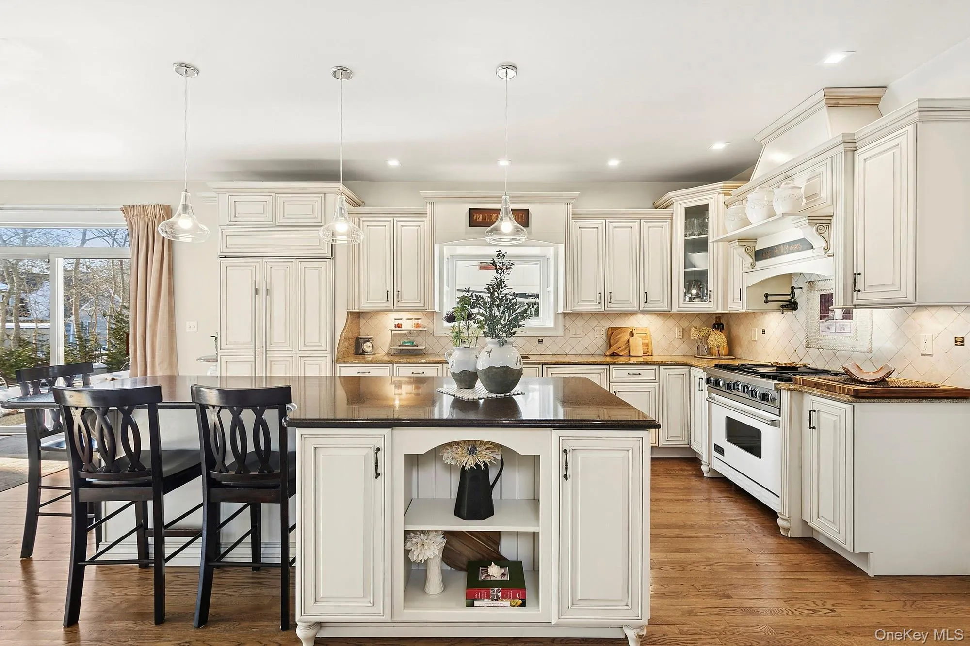 6 Dogwood Street, Southampton, NY, 3 Bedrooms Bedrooms, 8 Rooms Rooms,2 BathroomsBathrooms,Residential,For Rent,Dogwood,0,959603 6 Dogwood Street, Southampton, NY, 3 Bedrooms Bedrooms, 8 Rooms Rooms,2 BathroomsBathrooms,Residential,For Rent,Dogwood,0,959603