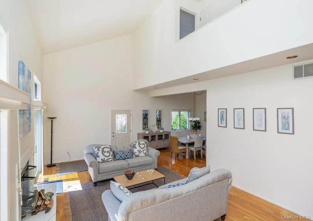 38 Red Creek Circle, Southampton, NY, 4 Bedrooms Bedrooms, 6 Rooms Rooms,3 BathroomsBathrooms,Residential Lease,For Rent,Red Creek,0,959629 38 Red Creek Circle, Southampton, NY, 4 Bedrooms Bedrooms, 6 Rooms Rooms,3 BathroomsBathrooms,Residential Lease,For Rent,Red Creek,0,959629