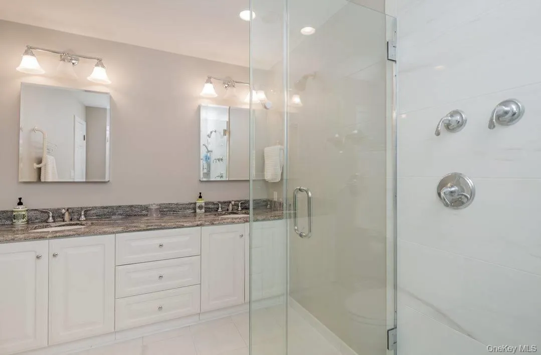 38 Red Creek Circle, Southampton, NY, 4 Bedrooms Bedrooms, 6 Rooms Rooms,3 BathroomsBathrooms,Residential Lease,For Rent,Red Creek,0,959629 38 Red Creek Circle, Southampton, NY, 4 Bedrooms Bedrooms, 6 Rooms Rooms,3 BathroomsBathrooms,Residential Lease,For Rent,Red Creek,0,959629