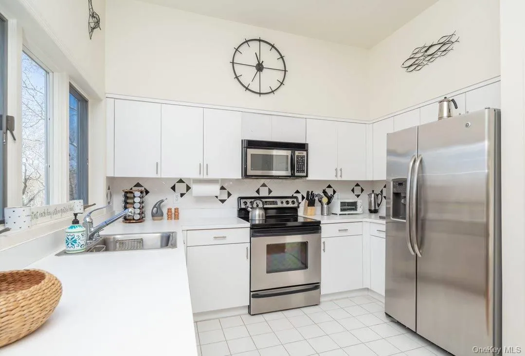 38 Red Creek Circle, Southampton, NY, 4 Bedrooms Bedrooms, 6 Rooms Rooms,3 BathroomsBathrooms,Residential Lease,For Rent,Red Creek,0,959629 38 Red Creek Circle, Southampton, NY, 4 Bedrooms Bedrooms, 6 Rooms Rooms,3 BathroomsBathrooms,Residential Lease,For Rent,Red Creek,0,959629