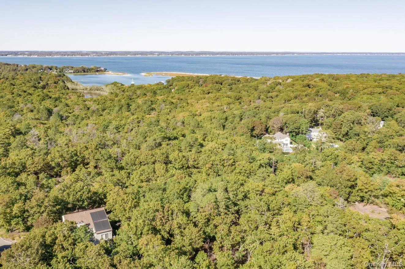38 Red Creek Circle, Southampton, NY, 4 Bedrooms Bedrooms, 6 Rooms Rooms,3 BathroomsBathrooms,Residential Lease,For Rent,Red Creek,0,959629 38 Red Creek Circle, Southampton, NY, 4 Bedrooms Bedrooms, 6 Rooms Rooms,3 BathroomsBathrooms,Residential Lease,For Rent,Red Creek,0,959629