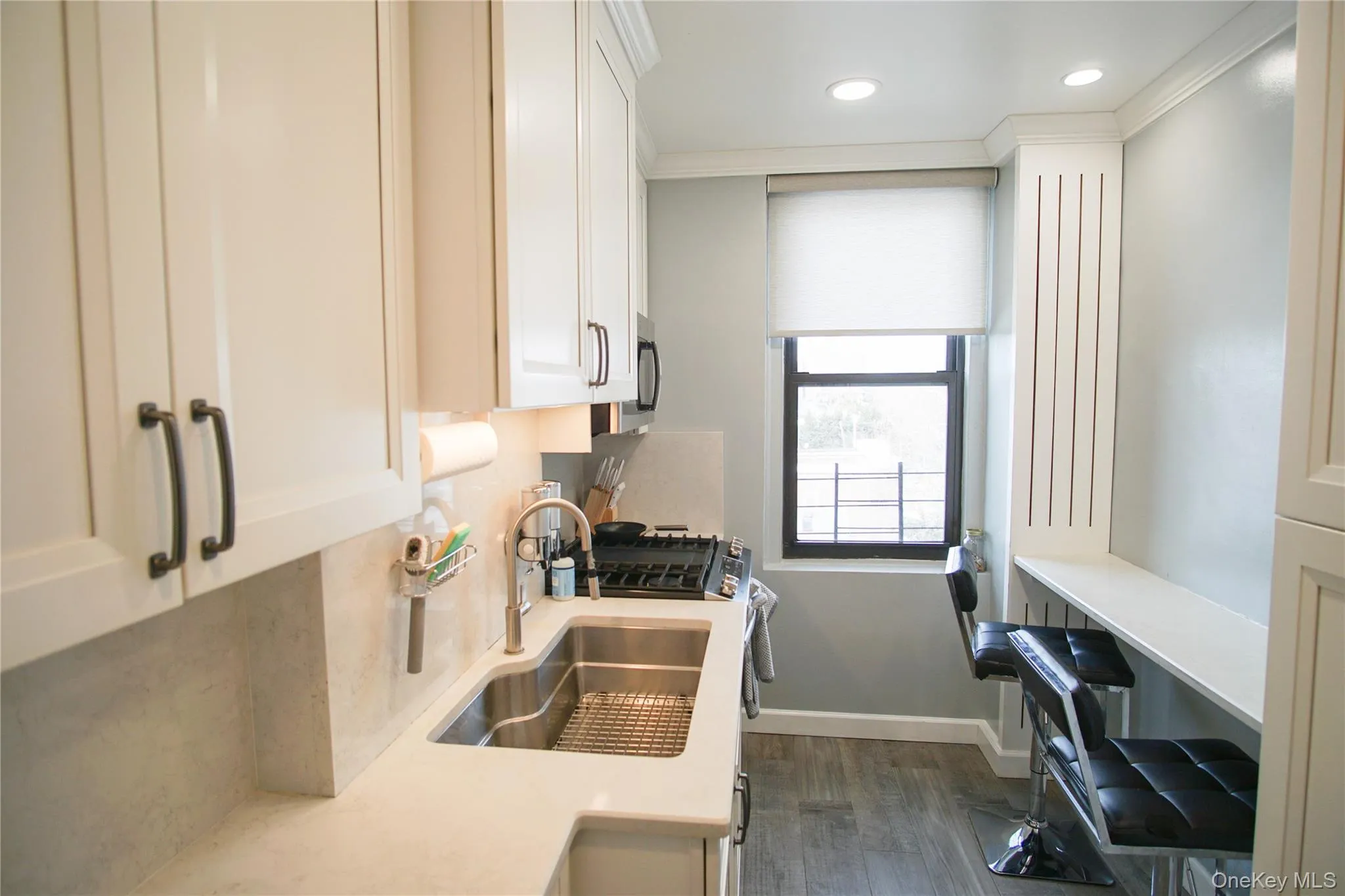3321 Bruckner Boulevard, New York, NY, 2 Bedrooms Bedrooms, 4 Rooms Rooms,1 BathroomBathrooms,Residential,For Rent,Bruckner,0,959634 3321 Bruckner Boulevard, New York, NY, 2 Bedrooms Bedrooms, 4 Rooms Rooms,1 BathroomBathrooms,Residential,For Rent,Bruckner,0,959634