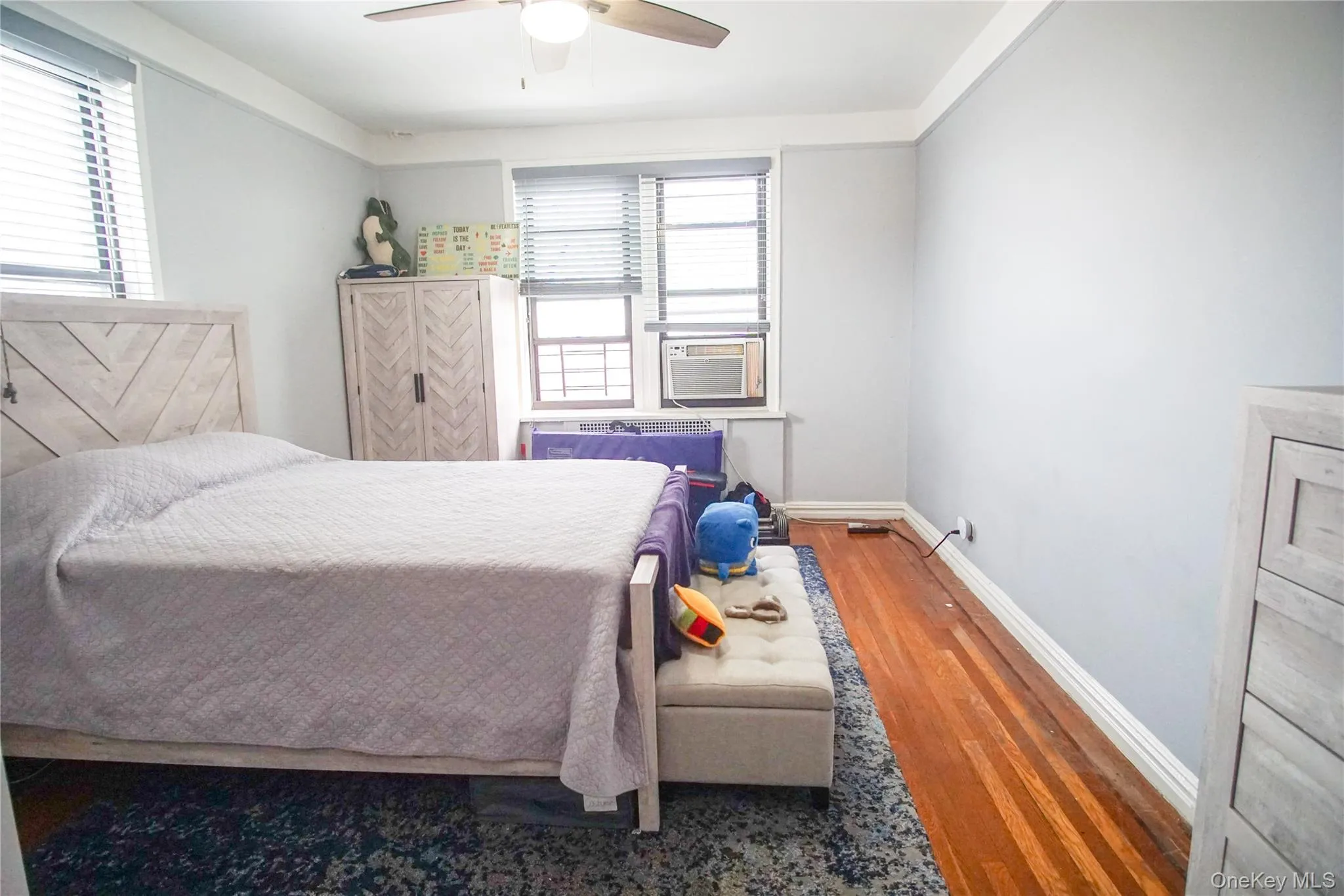 3321 Bruckner Boulevard, New York, NY, 2 Bedrooms Bedrooms, 4 Rooms Rooms,1 BathroomBathrooms,Residential,For Rent,Bruckner,0,959634 3321 Bruckner Boulevard, New York, NY, 2 Bedrooms Bedrooms, 4 Rooms Rooms,1 BathroomBathrooms,Residential,For Rent,Bruckner,0,959634