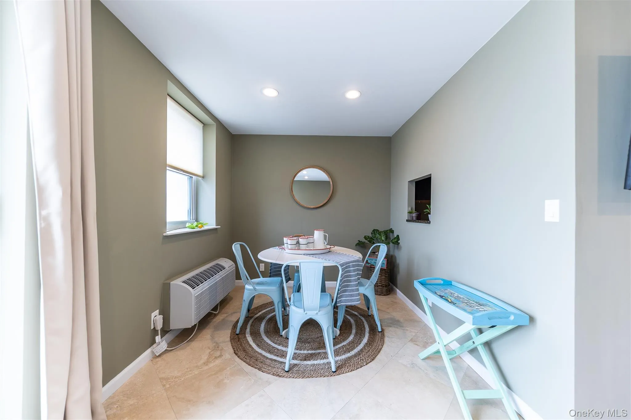 Dedicated dining area Dedicated dining area