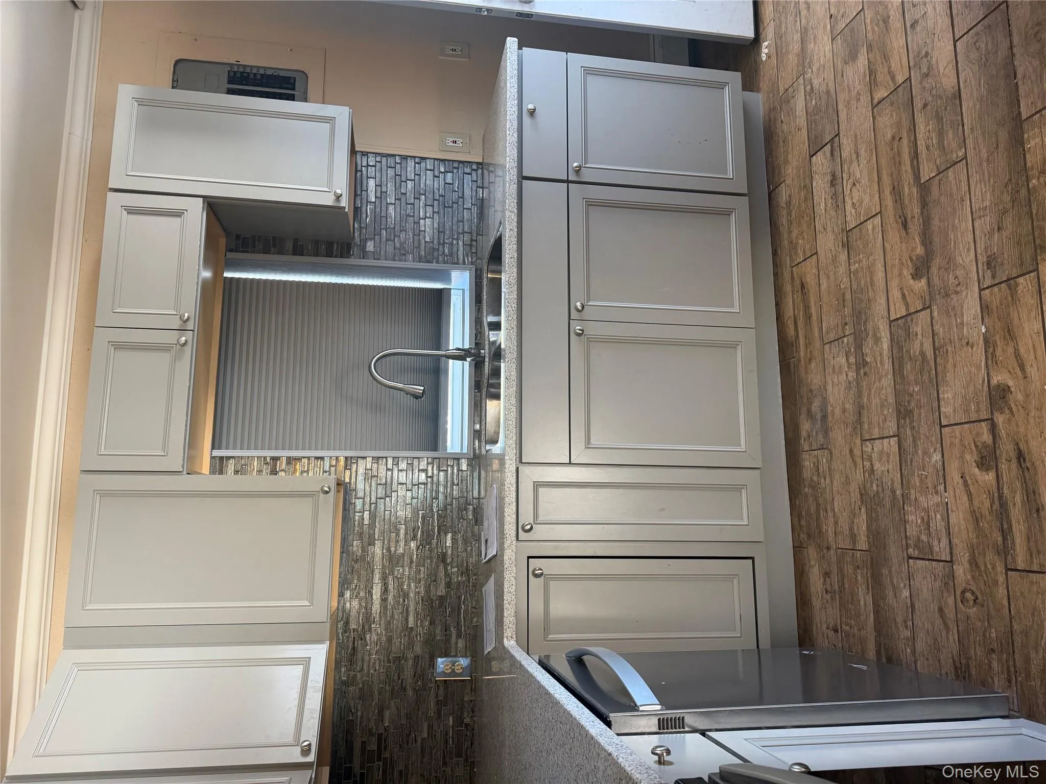 51 Fallkill Avenue, Hyde Park, NY, 3 Bedrooms Bedrooms, 5 Rooms Rooms,1 BathroomBathrooms,Residential Lease,For Rent,Fallkill,0,959647 51 Fallkill Avenue, Hyde Park, NY, 3 Bedrooms Bedrooms, 5 Rooms Rooms,1 BathroomBathrooms,Residential Lease,For Rent,Fallkill,0,959647