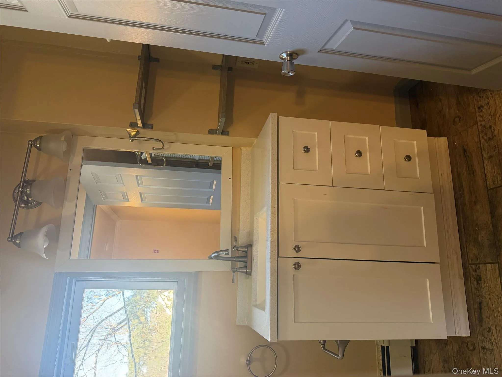 51 Fallkill Avenue, Hyde Park, NY, 3 Bedrooms Bedrooms, 5 Rooms Rooms,1 BathroomBathrooms,Residential Lease,For Rent,Fallkill,0,959647 51 Fallkill Avenue, Hyde Park, NY, 3 Bedrooms Bedrooms, 5 Rooms Rooms,1 BathroomBathrooms,Residential Lease,For Rent,Fallkill,0,959647