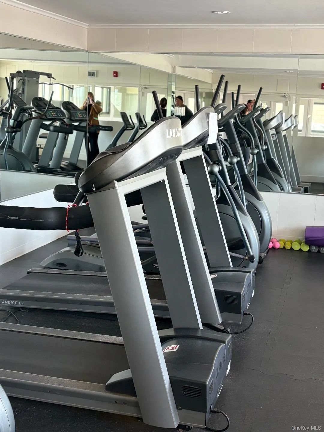 420 Shore Road, Long Beach, NY, 1 Bedroom Bedrooms, 5 Rooms Rooms,1 BathroomBathrooms,Residential Lease,For Rent,Shore,0,959663 420 Shore Road, Long Beach, NY, 1 Bedroom Bedrooms, 5 Rooms Rooms,1 BathroomBathrooms,Residential Lease,For Rent,Shore,0,959663