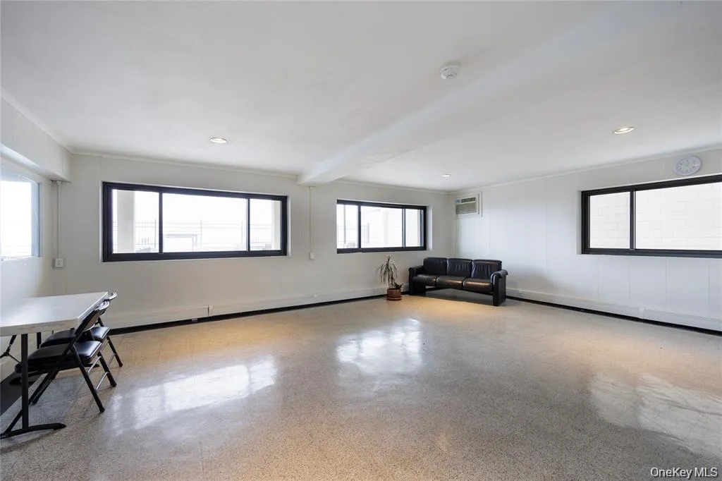 420 Shore Road, Long Beach, NY, 1 Bedroom Bedrooms, 5 Rooms Rooms,1 BathroomBathrooms,Residential Lease,For Rent,Shore,0,959663 420 Shore Road, Long Beach, NY, 1 Bedroom Bedrooms, 5 Rooms Rooms,1 BathroomBathrooms,Residential Lease,For Rent,Shore,0,959663