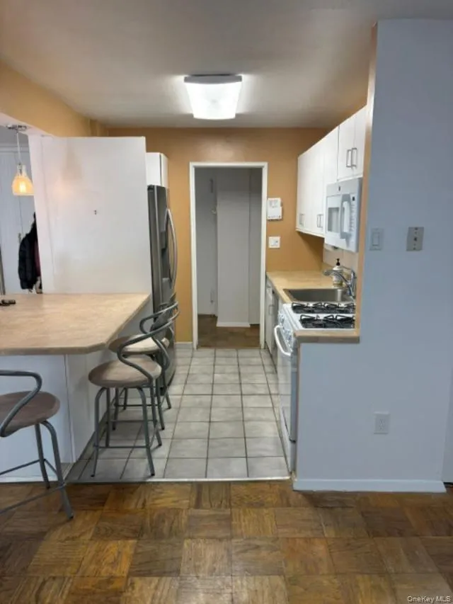420 Shore Road, Long Beach, NY, 1 Bedroom Bedrooms, 5 Rooms Rooms,1 BathroomBathrooms,Residential Lease,For Rent,Shore,0,959663 420 Shore Road, Long Beach, NY, 1 Bedroom Bedrooms, 5 Rooms Rooms,1 BathroomBathrooms,Residential Lease,For Rent,Shore,0,959663