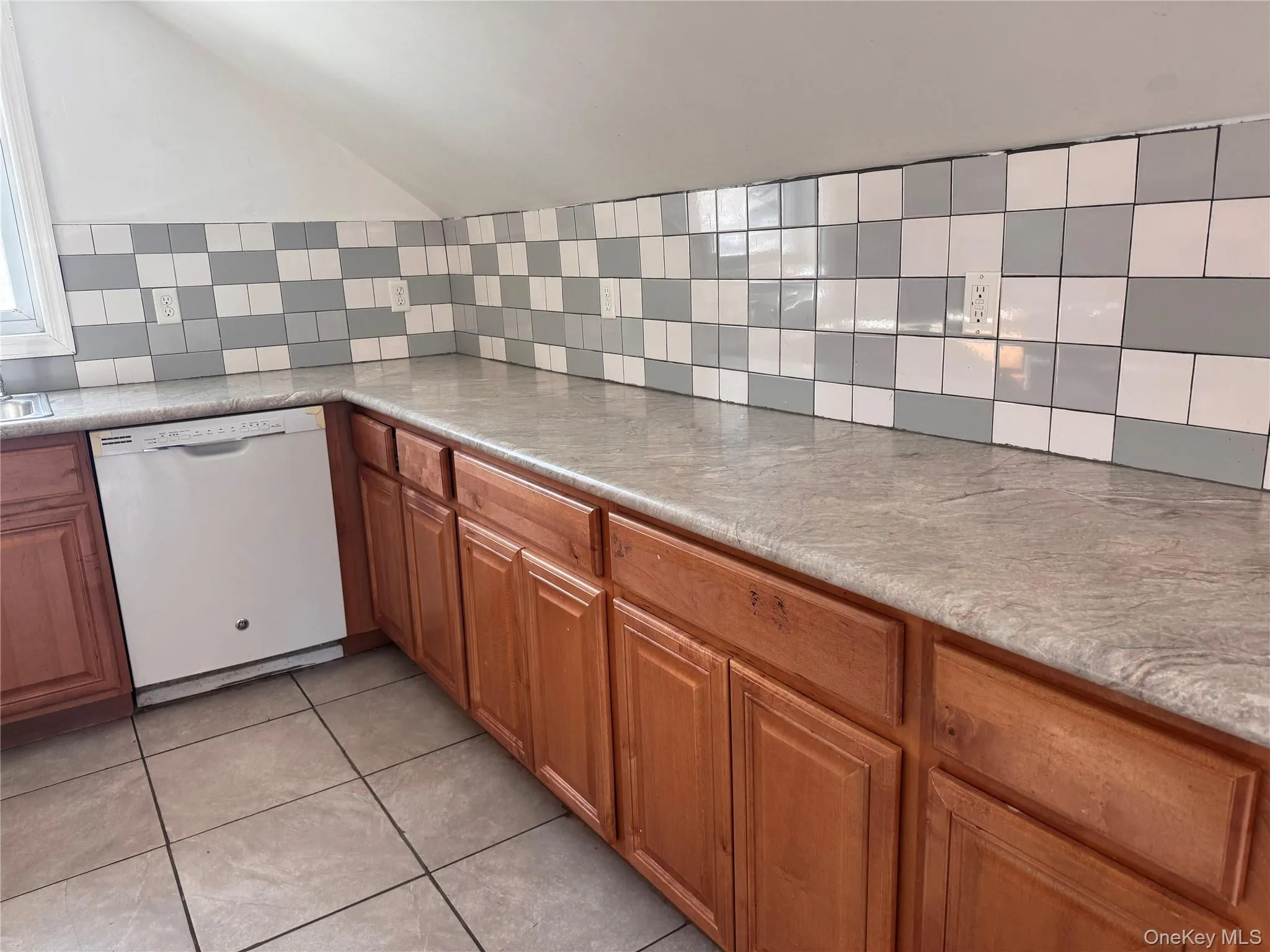 116 Williams Avenue, Ramapo, NY, 3 Bedrooms Bedrooms, 5 Rooms Rooms,2 BathroomsBathrooms,Residential Lease,For Rent,Williams,0,959686 116 Williams Avenue, Ramapo, NY, 3 Bedrooms Bedrooms, 5 Rooms Rooms,2 BathroomsBathrooms,Residential Lease,For Rent,Williams,0,959686
