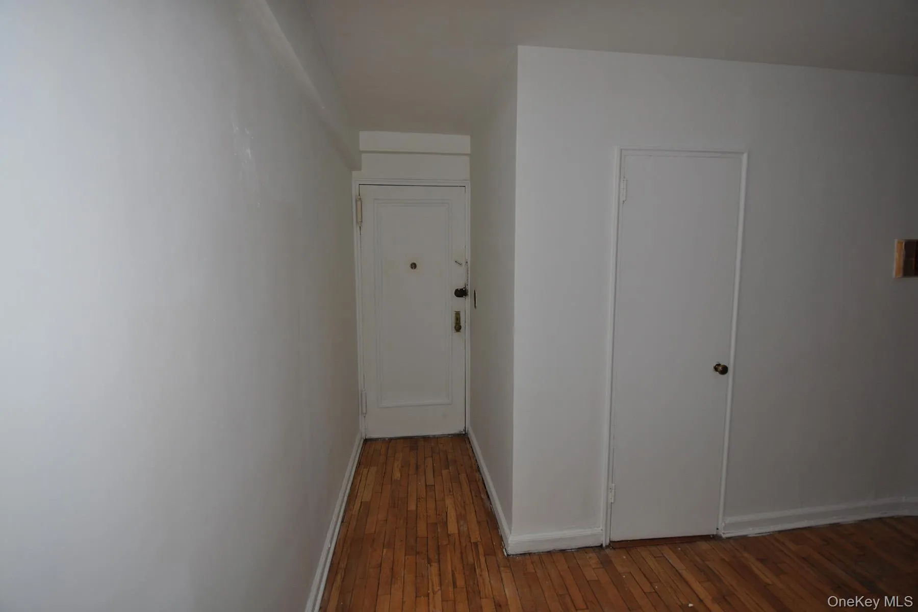 142 Garth Road, Eastchester, NY, 2 Bedrooms Bedrooms, 4 Rooms Rooms,1 BathroomBathrooms,Residential,For Rent,Garth,0,959691 142 Garth Road, Eastchester, NY, 2 Bedrooms Bedrooms, 4 Rooms Rooms,1 BathroomBathrooms,Residential,For Rent,Garth,0,959691