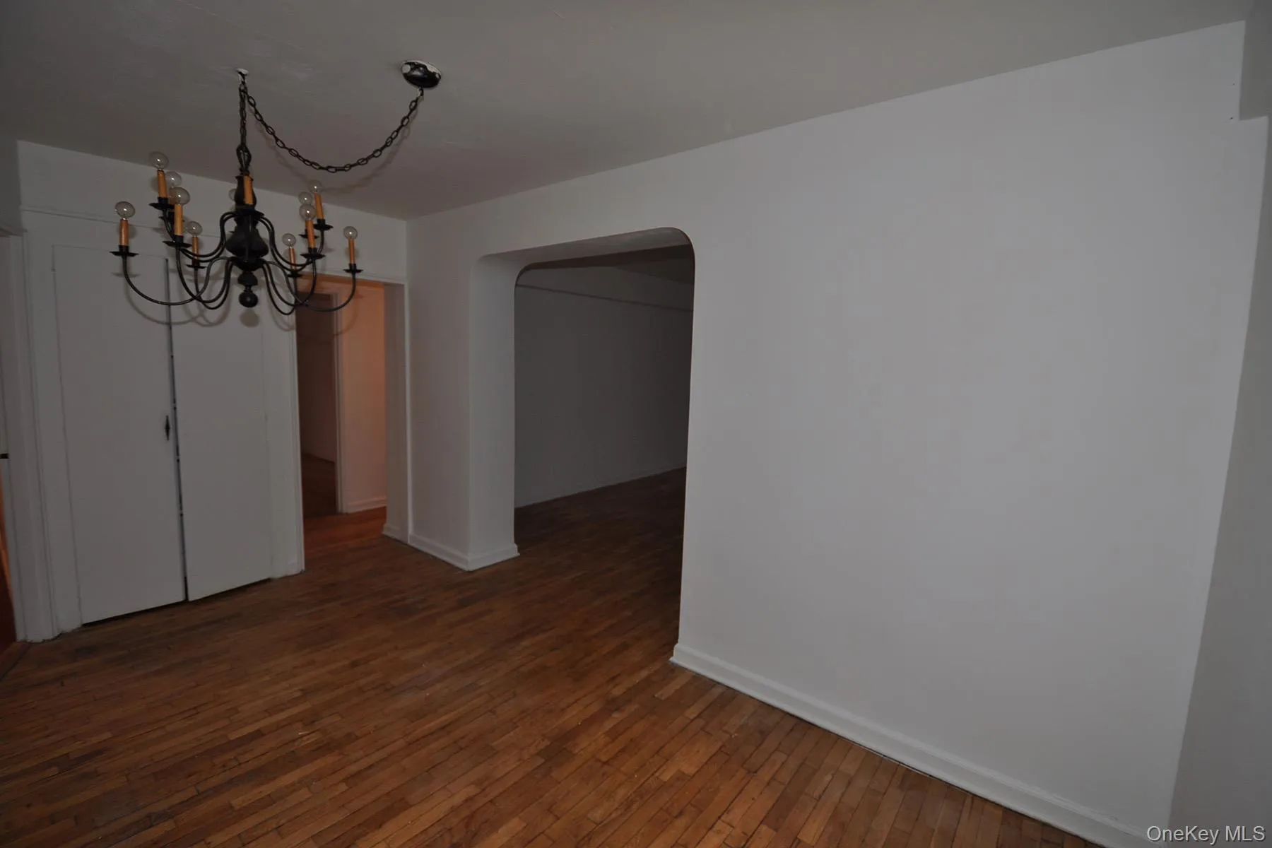 142 Garth Road, Eastchester, NY, 2 Bedrooms Bedrooms, 4 Rooms Rooms,1 BathroomBathrooms,Residential,For Rent,Garth,0,959691 142 Garth Road, Eastchester, NY, 2 Bedrooms Bedrooms, 4 Rooms Rooms,1 BathroomBathrooms,Residential,For Rent,Garth,0,959691