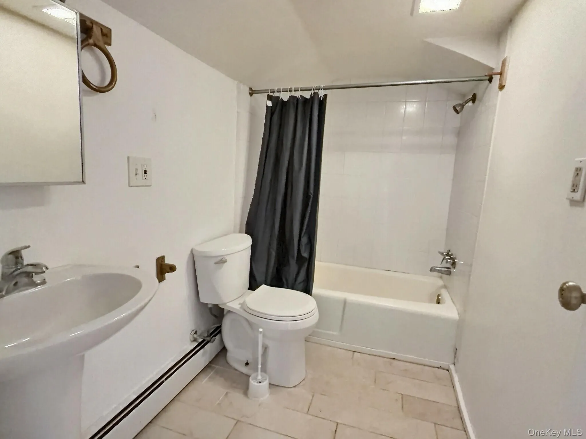 4 Pilgrim Terrace, Poughkeepsie, NY, 1 Bedroom Bedrooms, 3 Rooms Rooms,1 BathroomBathrooms,Residential Lease,For Rent,Pilgrim,0,959696 4 Pilgrim Terrace, Poughkeepsie, NY, 1 Bedroom Bedrooms, 3 Rooms Rooms,1 BathroomBathrooms,Residential Lease,For Rent,Pilgrim,0,959696