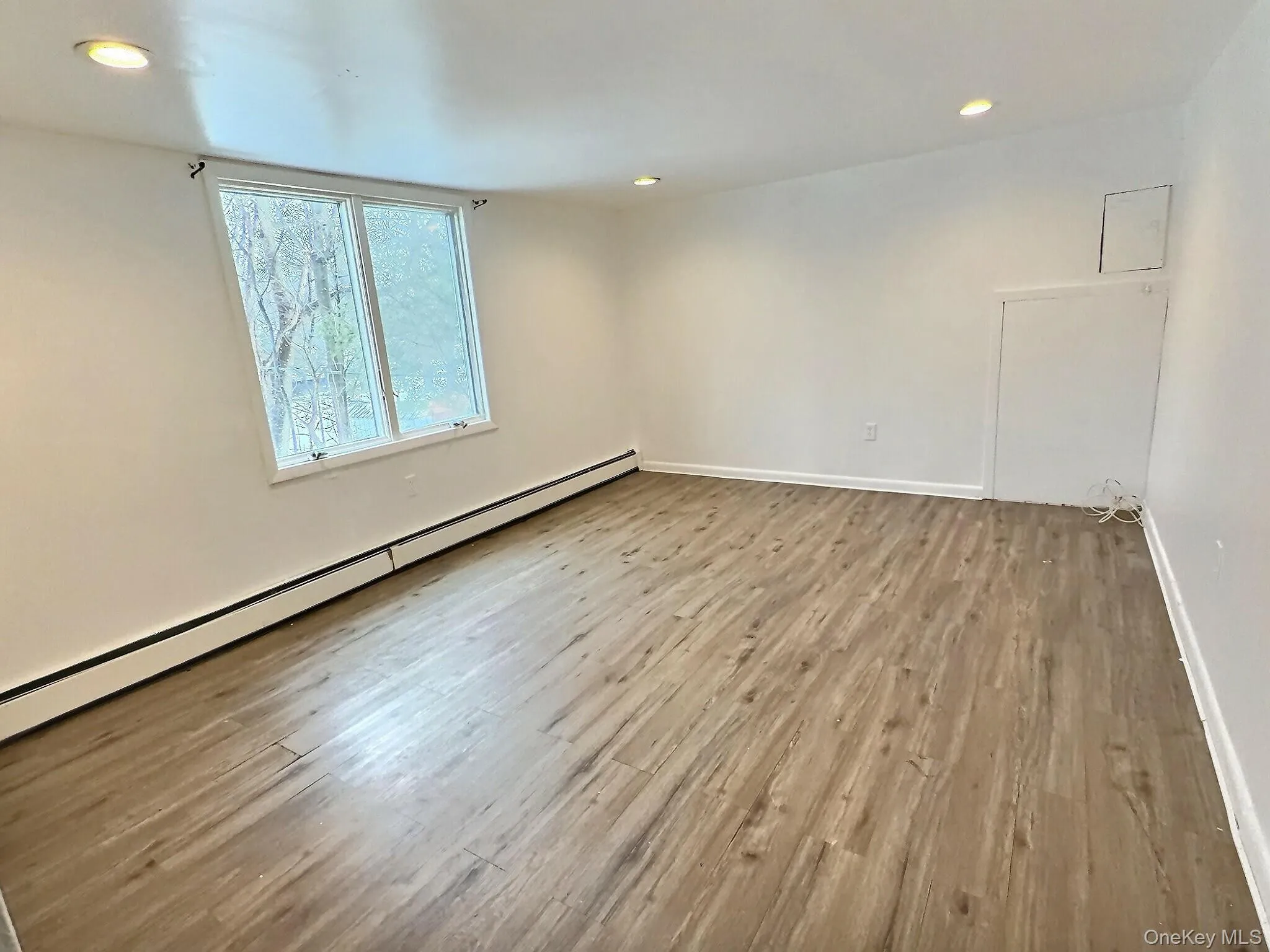 4 Pilgrim Terrace, Poughkeepsie, NY, 1 Bedroom Bedrooms, 3 Rooms Rooms,1 BathroomBathrooms,Residential Lease,For Rent,Pilgrim,0,959696 4 Pilgrim Terrace, Poughkeepsie, NY, 1 Bedroom Bedrooms, 3 Rooms Rooms,1 BathroomBathrooms,Residential Lease,For Rent,Pilgrim,0,959696