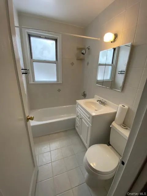 Newly renovated. Tile floor to ceiling and new ceramic floor Newly renovated. Tile floor to ceiling and new ceramic floor