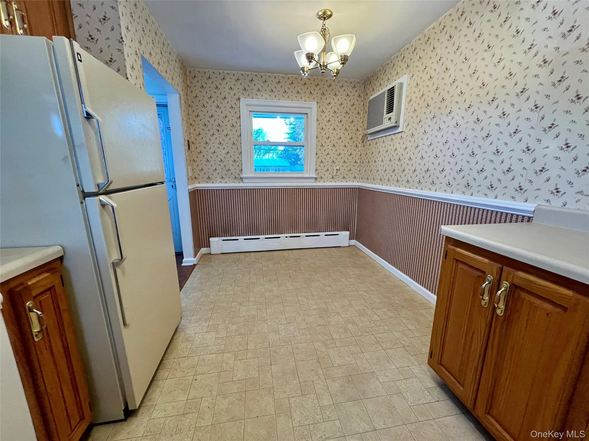 34 Cross Street, New Windsor, NY, 2 Bedrooms Bedrooms, 5 Rooms Rooms,1 BathroomBathrooms,Residential Lease,For Rent,Cross,0,959721 34 Cross Street, New Windsor, NY, 2 Bedrooms Bedrooms, 5 Rooms Rooms,1 BathroomBathrooms,Residential Lease,For Rent,Cross,0,959721