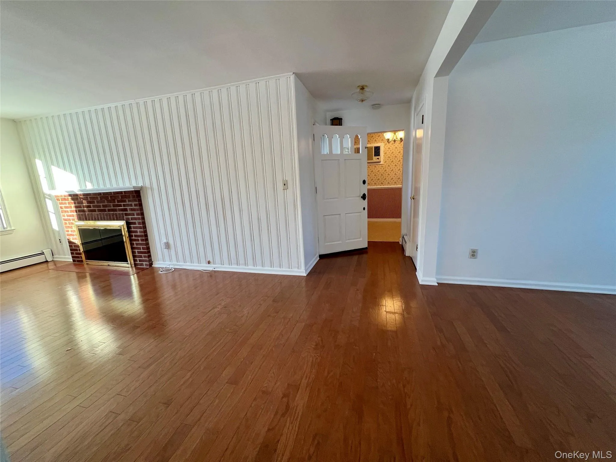34 Cross Street, New Windsor, NY, 2 Bedrooms Bedrooms, 5 Rooms Rooms,1 BathroomBathrooms,Residential Lease,For Rent,Cross,0,959721 34 Cross Street, New Windsor, NY, 2 Bedrooms Bedrooms, 5 Rooms Rooms,1 BathroomBathrooms,Residential Lease,For Rent,Cross,0,959721