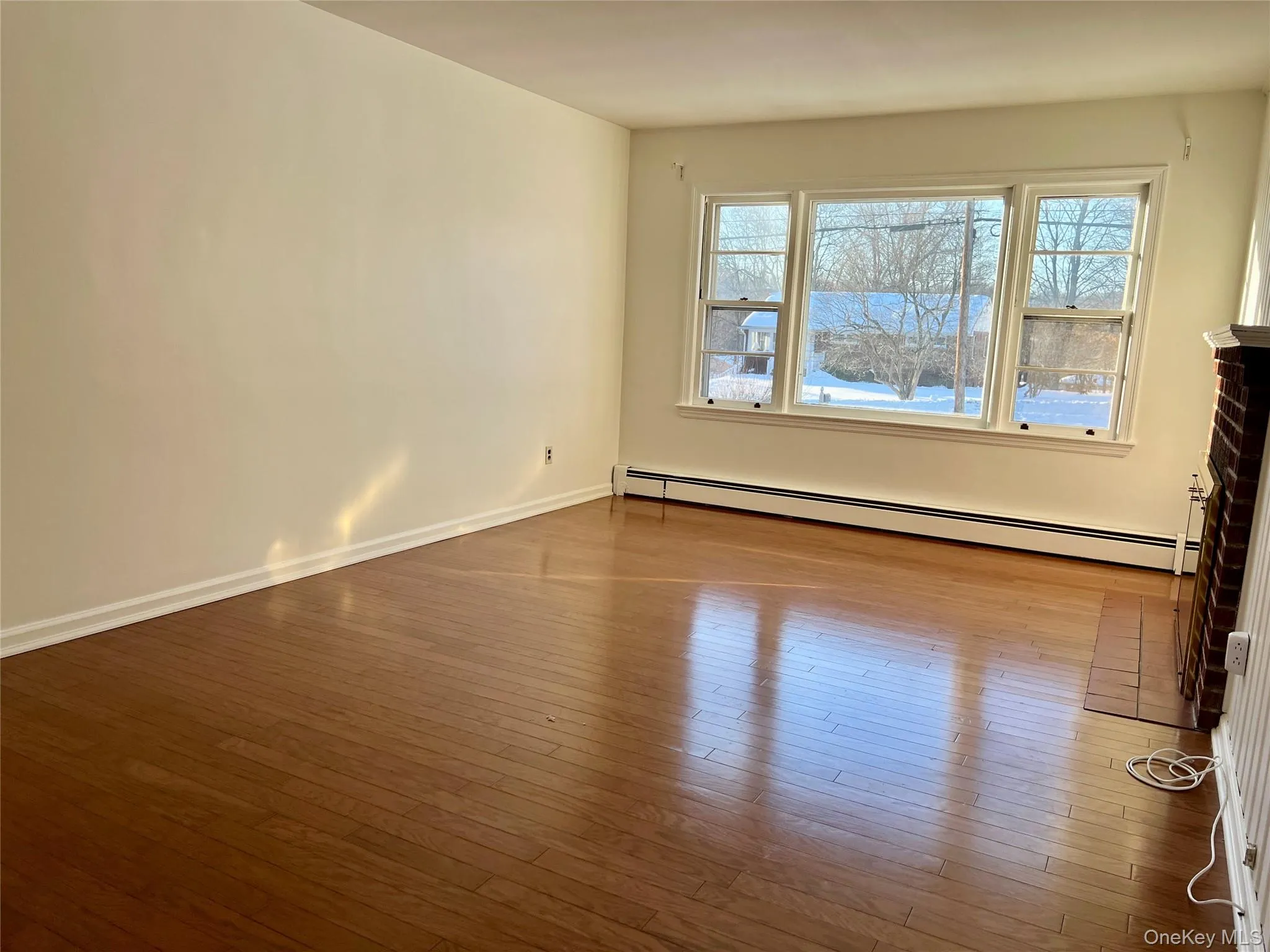 34 Cross Street, New Windsor, NY, 2 Bedrooms Bedrooms, 5 Rooms Rooms,1 BathroomBathrooms,Residential Lease,For Rent,Cross,0,959721 34 Cross Street, New Windsor, NY, 2 Bedrooms Bedrooms, 5 Rooms Rooms,1 BathroomBathrooms,Residential Lease,For Rent,Cross,0,959721