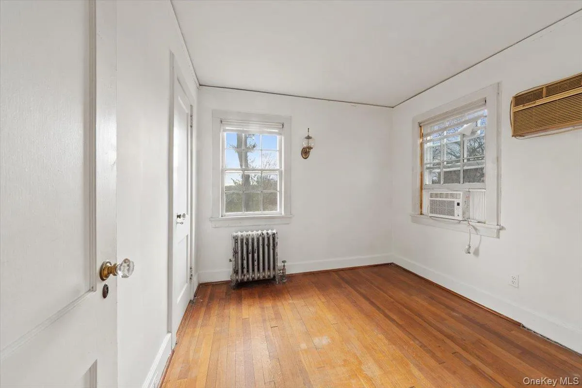 310 263rd Street, New York, NY, 4 Bedrooms Bedrooms, 10 Rooms Rooms,2 BathroomsBathrooms,Residential,For Rent,263rd,0,959723 310 263rd Street, New York, NY, 4 Bedrooms Bedrooms, 10 Rooms Rooms,2 BathroomsBathrooms,Residential,For Rent,263rd,0,959723