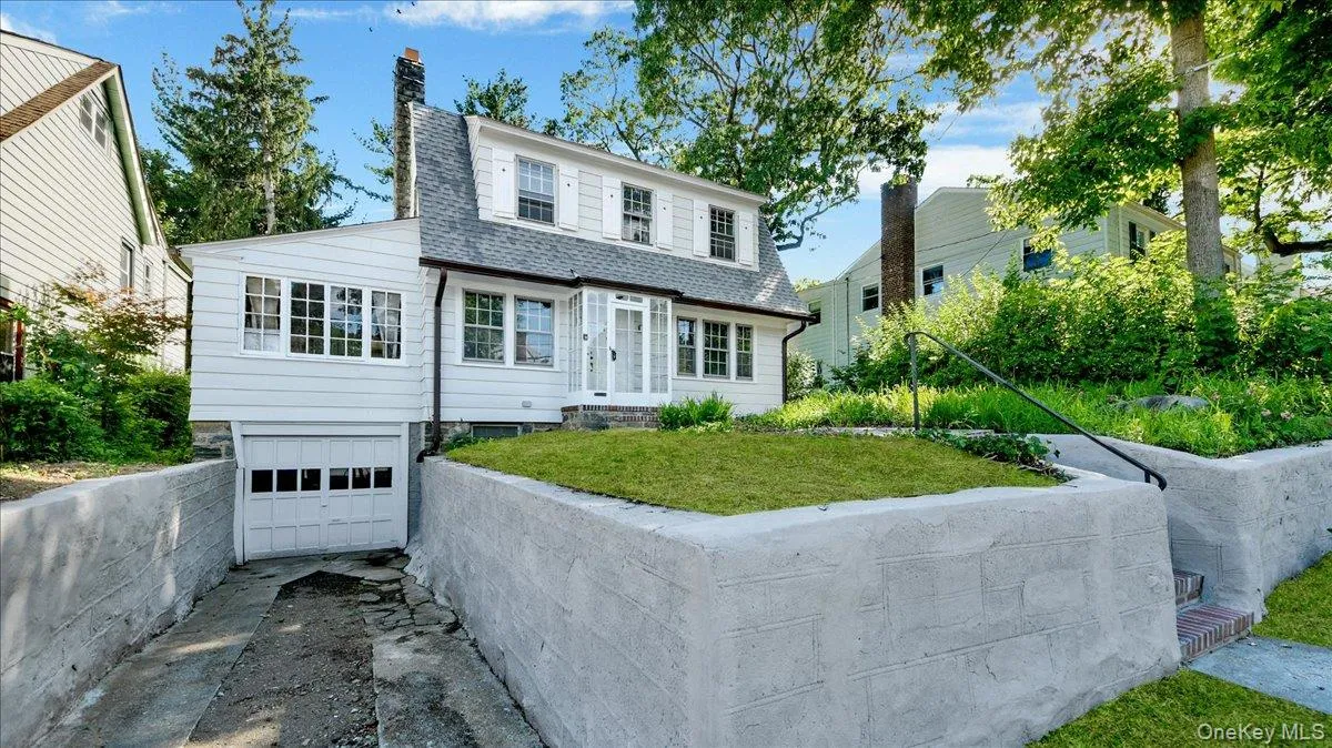 310 263rd Street, New York, NY, 4 Bedrooms Bedrooms, 10 Rooms Rooms,2 BathroomsBathrooms,Residential,For Rent,263rd,0,959723 310 263rd Street, New York, NY, 4 Bedrooms Bedrooms, 10 Rooms Rooms,2 BathroomsBathrooms,Residential,For Rent,263rd,0,959723