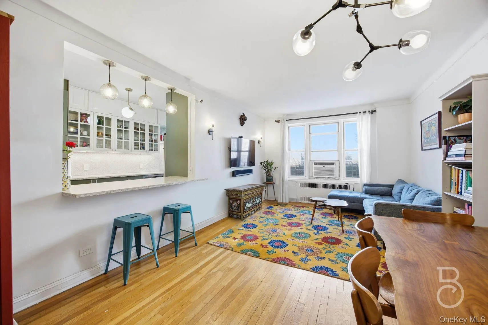 76-12 35th Avenue, New York, NY, 2 Bedrooms Bedrooms, 4 Rooms Rooms,2 BathroomsBathrooms,Residential,For Rent,35th,0,KEY959729 76-12 35th Avenue, New York, NY, 2 Bedrooms Bedrooms, 4 Rooms Rooms,2 BathroomsBathrooms,Residential,For Rent,35th,0,KEY959729