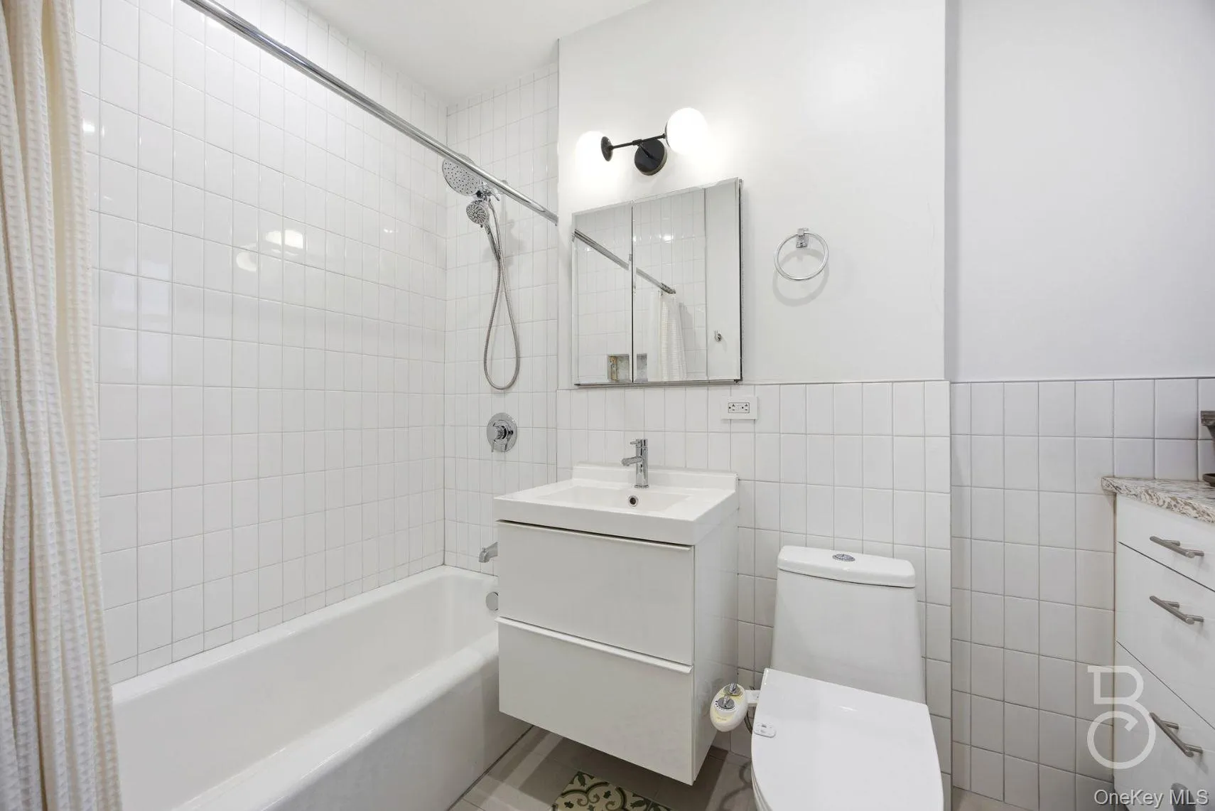 76-12 35th Avenue, New York, NY, 2 Bedrooms Bedrooms, 4 Rooms Rooms,2 BathroomsBathrooms,Residential,For Rent,35th,0,959729 76-12 35th Avenue, New York, NY, 2 Bedrooms Bedrooms, 4 Rooms Rooms,2 BathroomsBathrooms,Residential,For Rent,35th,0,959729