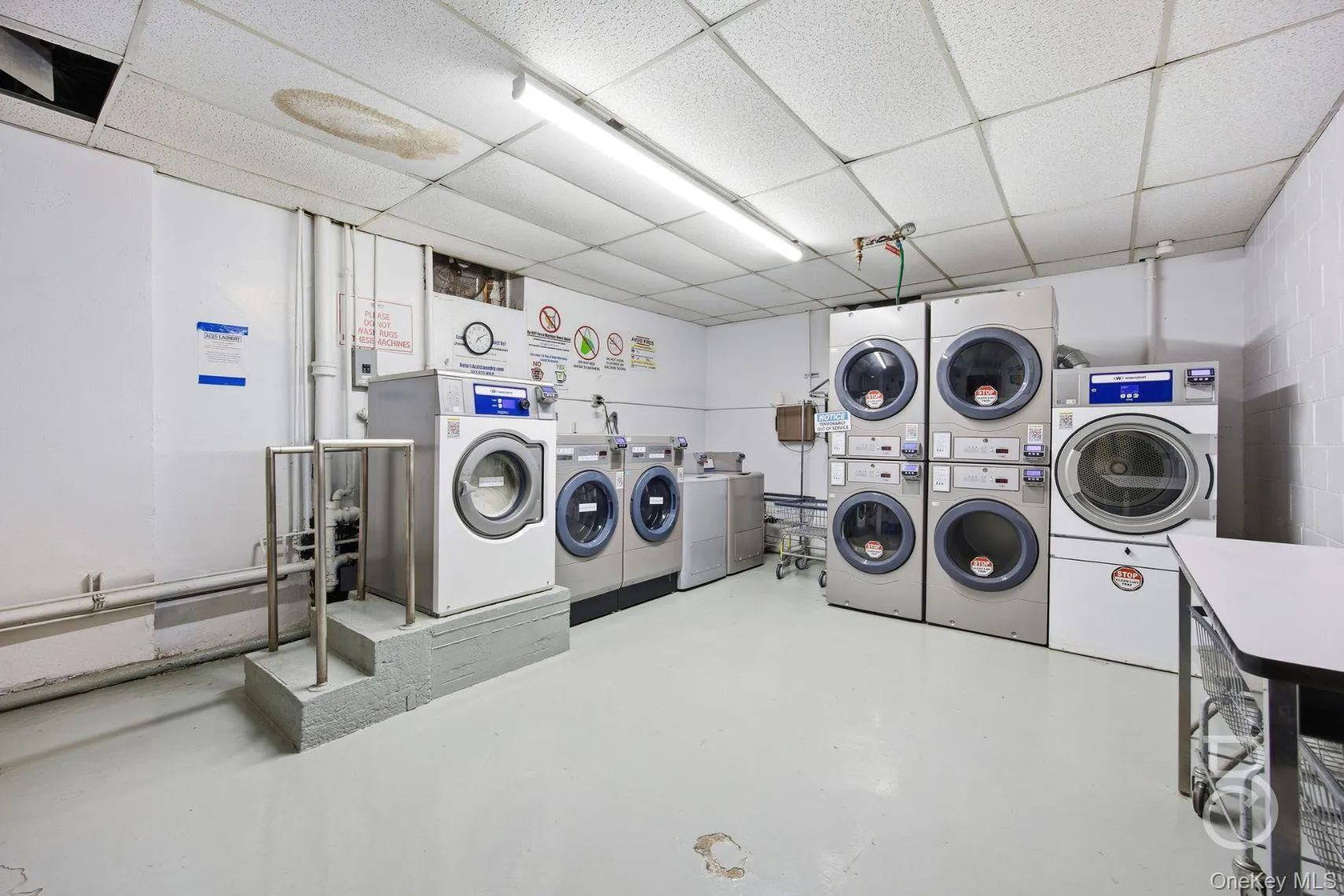 76-12 35th Avenue, New York, NY, 2 Bedrooms Bedrooms, 4 Rooms Rooms,2 BathroomsBathrooms,Residential,For Rent,35th,0,959729 76-12 35th Avenue, New York, NY, 2 Bedrooms Bedrooms, 4 Rooms Rooms,2 BathroomsBathrooms,Residential,For Rent,35th,0,959729