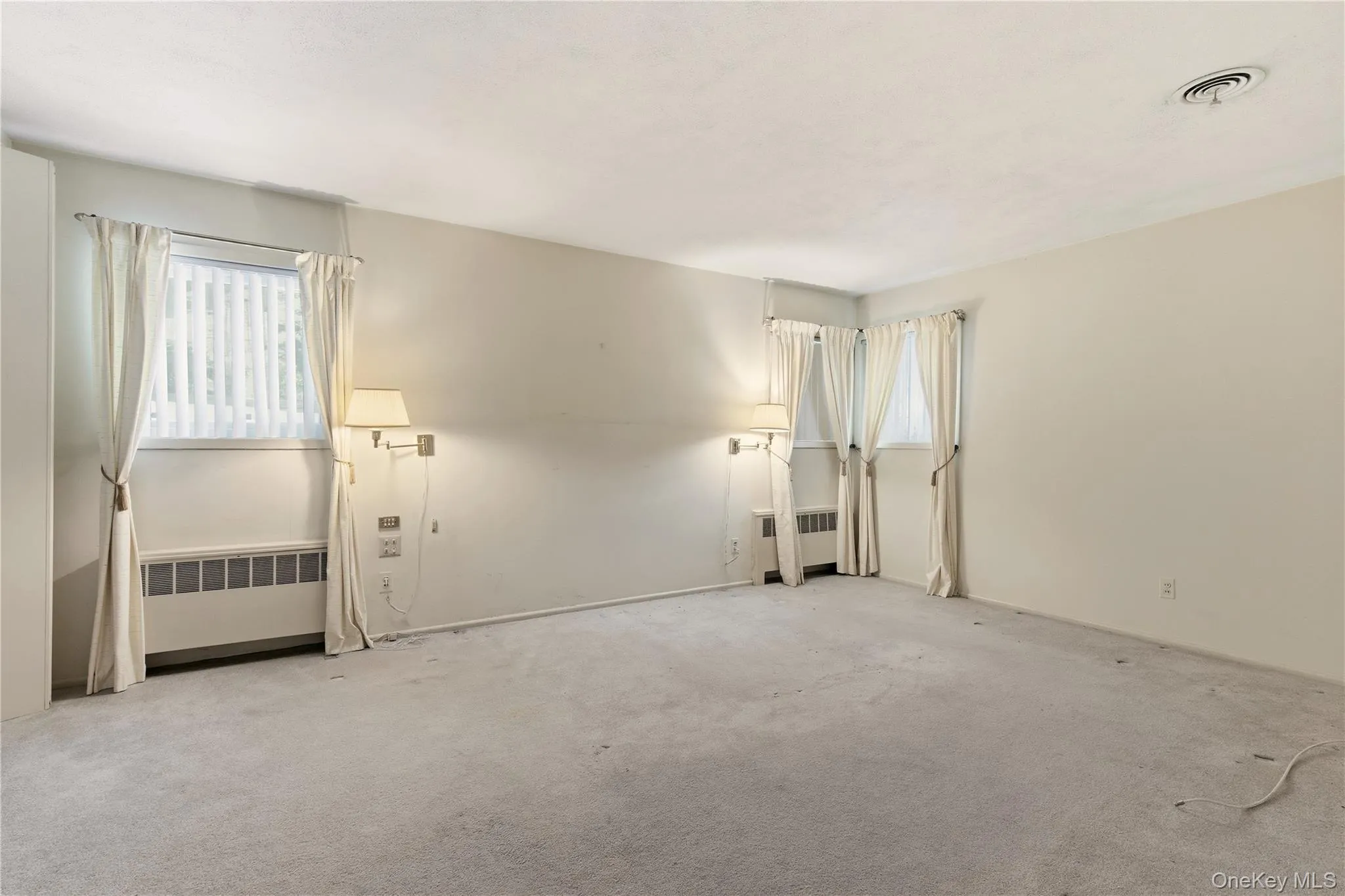 75 Mimosa Drive, North Hempstead, NY, 4 Bedrooms Bedrooms, 10 Rooms Rooms,3 BathroomsBathrooms,Residential Sale,For Rent,Mimosa,0,959737 75 Mimosa Drive, North Hempstead, NY, 4 Bedrooms Bedrooms, 10 Rooms Rooms,3 BathroomsBathrooms,Residential Sale,For Rent,Mimosa,0,959737