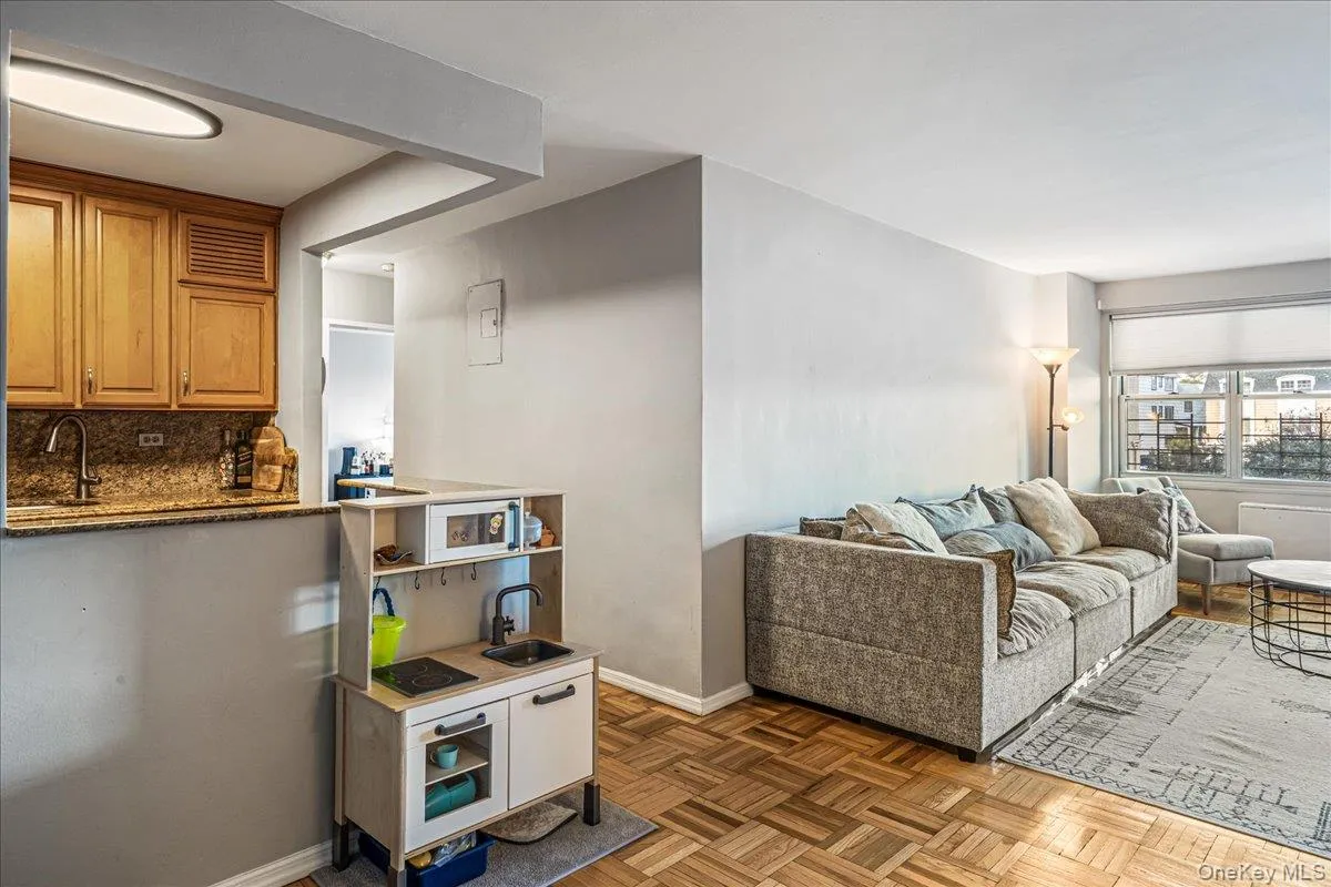 17-85 215th Street, New York, NY, 2 Bedrooms Bedrooms, 6 Rooms Rooms,2 BathroomsBathrooms,Residential,For Rent,215th,0,959741 17-85 215th Street, New York, NY, 2 Bedrooms Bedrooms, 6 Rooms Rooms,2 BathroomsBathrooms,Residential,For Rent,215th,0,959741