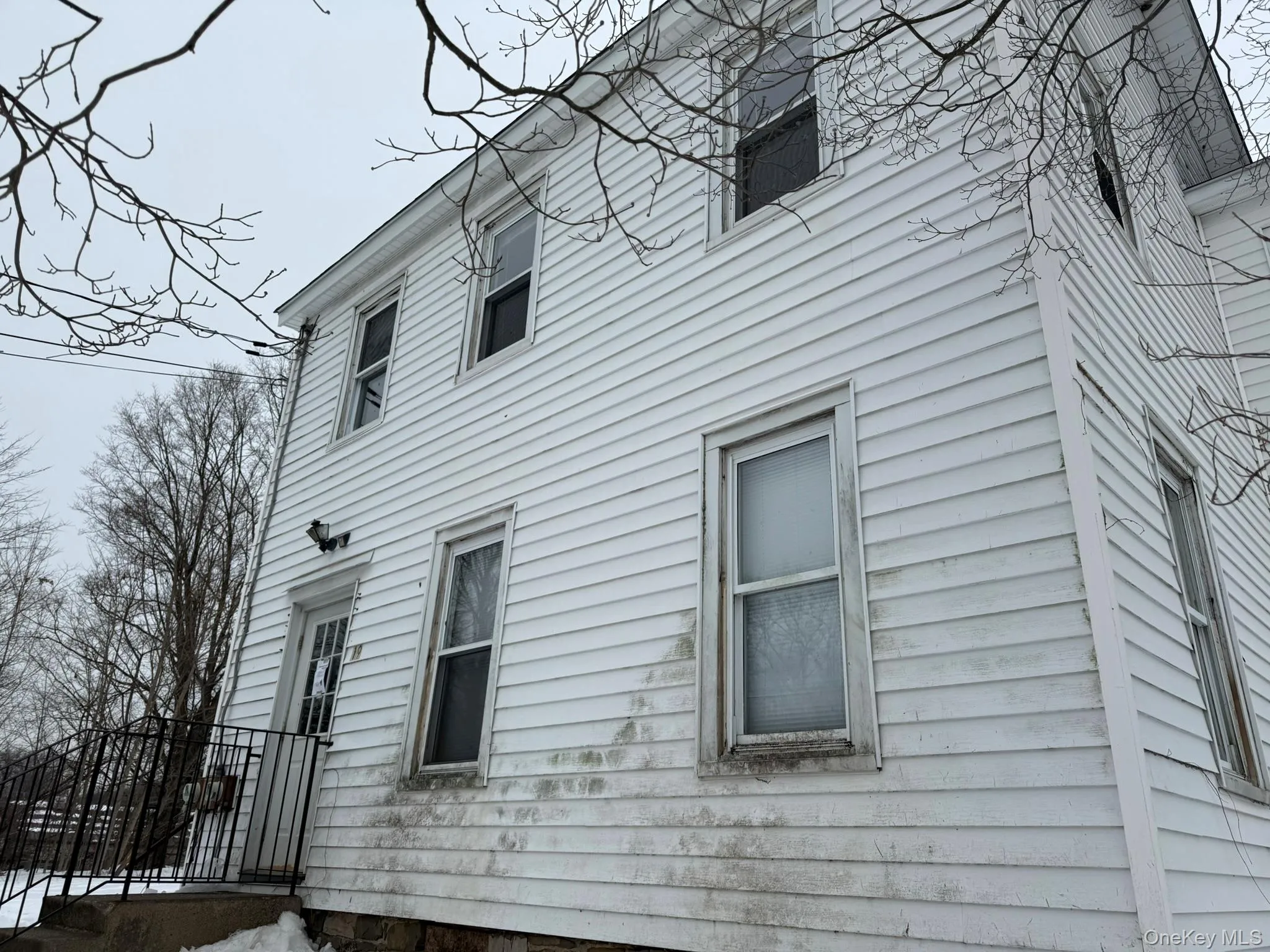 Entrance facing the Road Entrance facing the Road