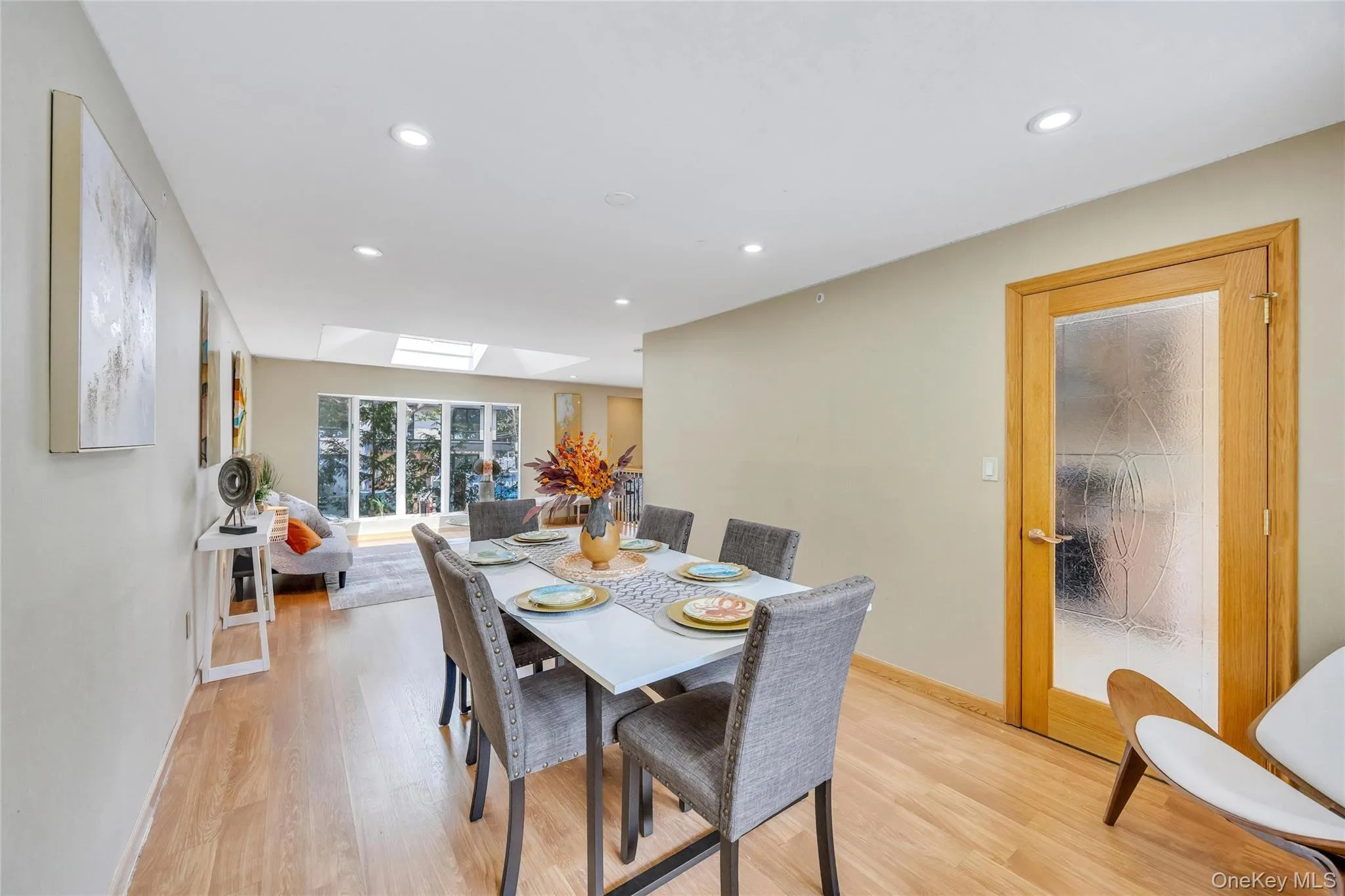 2 Valley Greens Drive, Hempstead, NY, 6 Bedrooms Bedrooms, 9 Rooms Rooms,3 BathroomsBathrooms,Residential,For Rent,Valley Greens,0,959805 2 Valley Greens Drive, Hempstead, NY, 6 Bedrooms Bedrooms, 9 Rooms Rooms,3 BathroomsBathrooms,Residential,For Rent,Valley Greens,0,959805
